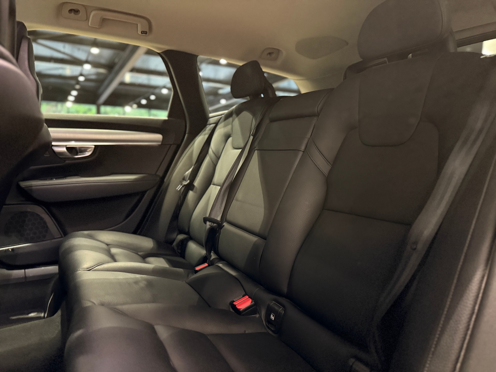 VOLVO V90 D5 AWD Momentum Geartronic Powerpulse-image-14