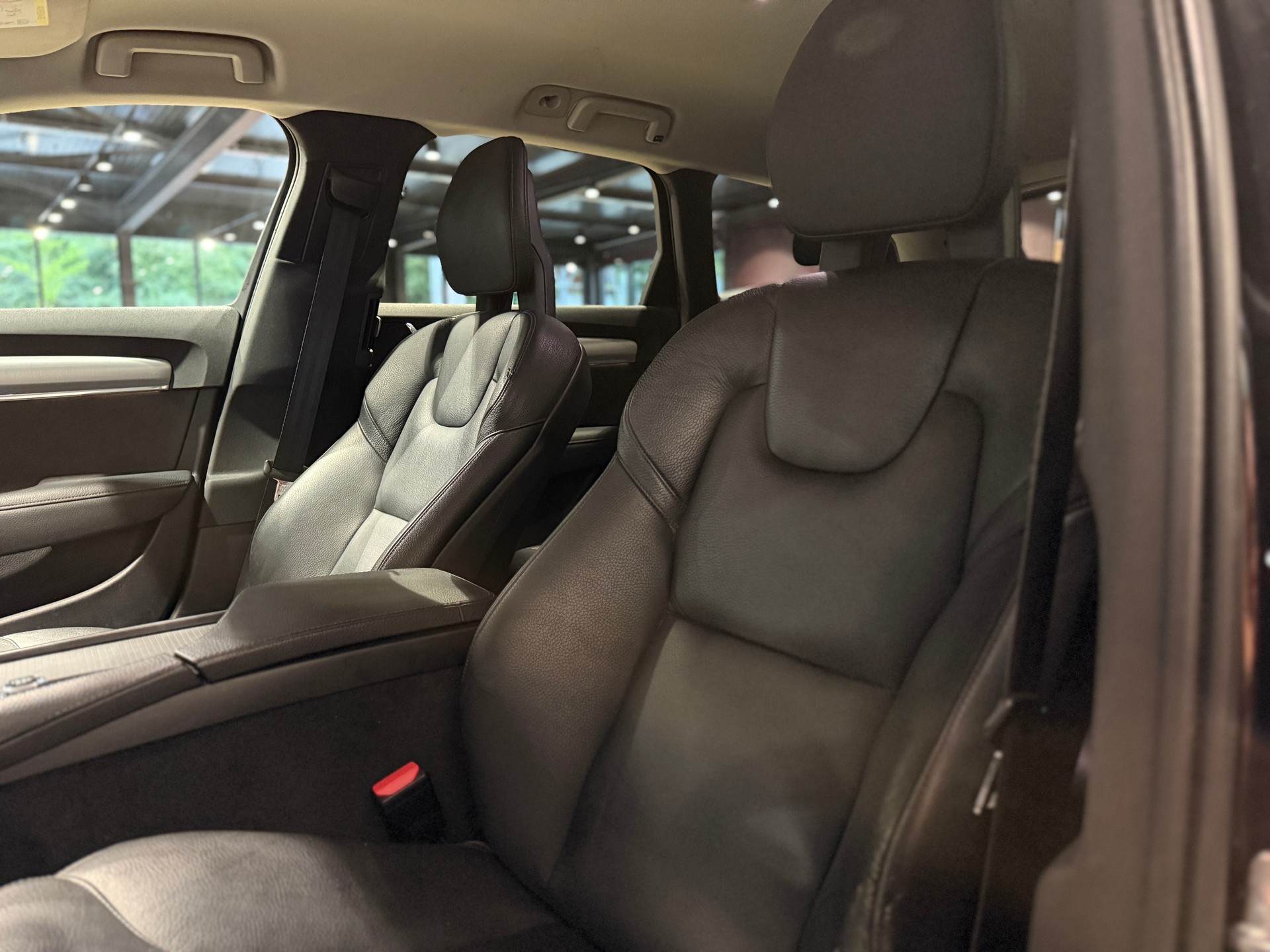 VOLVO V90 D5 AWD Momentum Geartronic Powerpulse-image-10