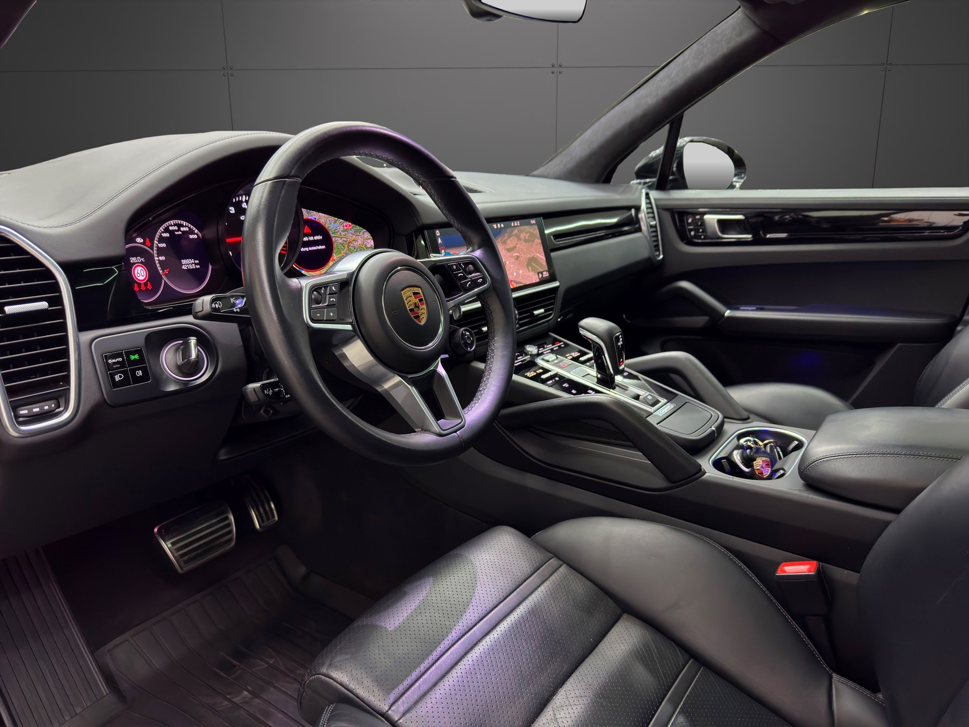 PORSCHE Cayenne GTS-image-9