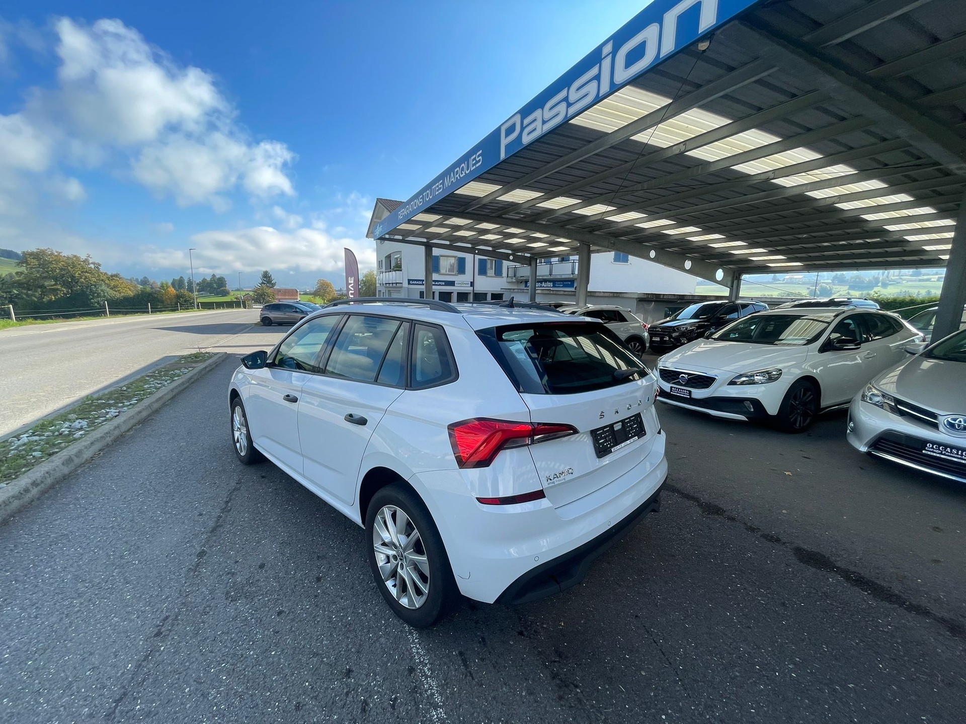 SKODA Kamiq 1.0 TSI Active-image-3