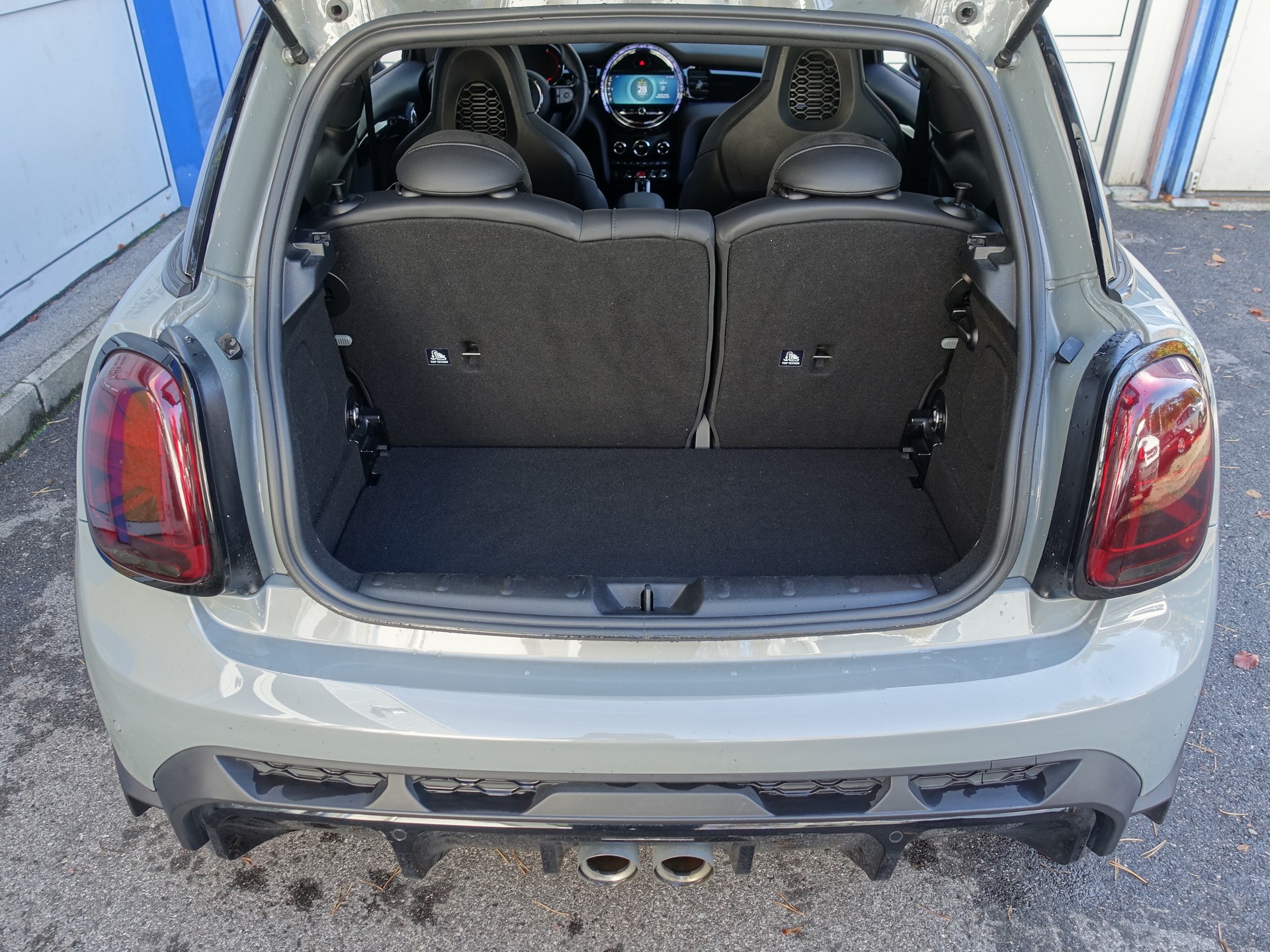 MINI Cooper John Cooper Works Steptronic-image-15