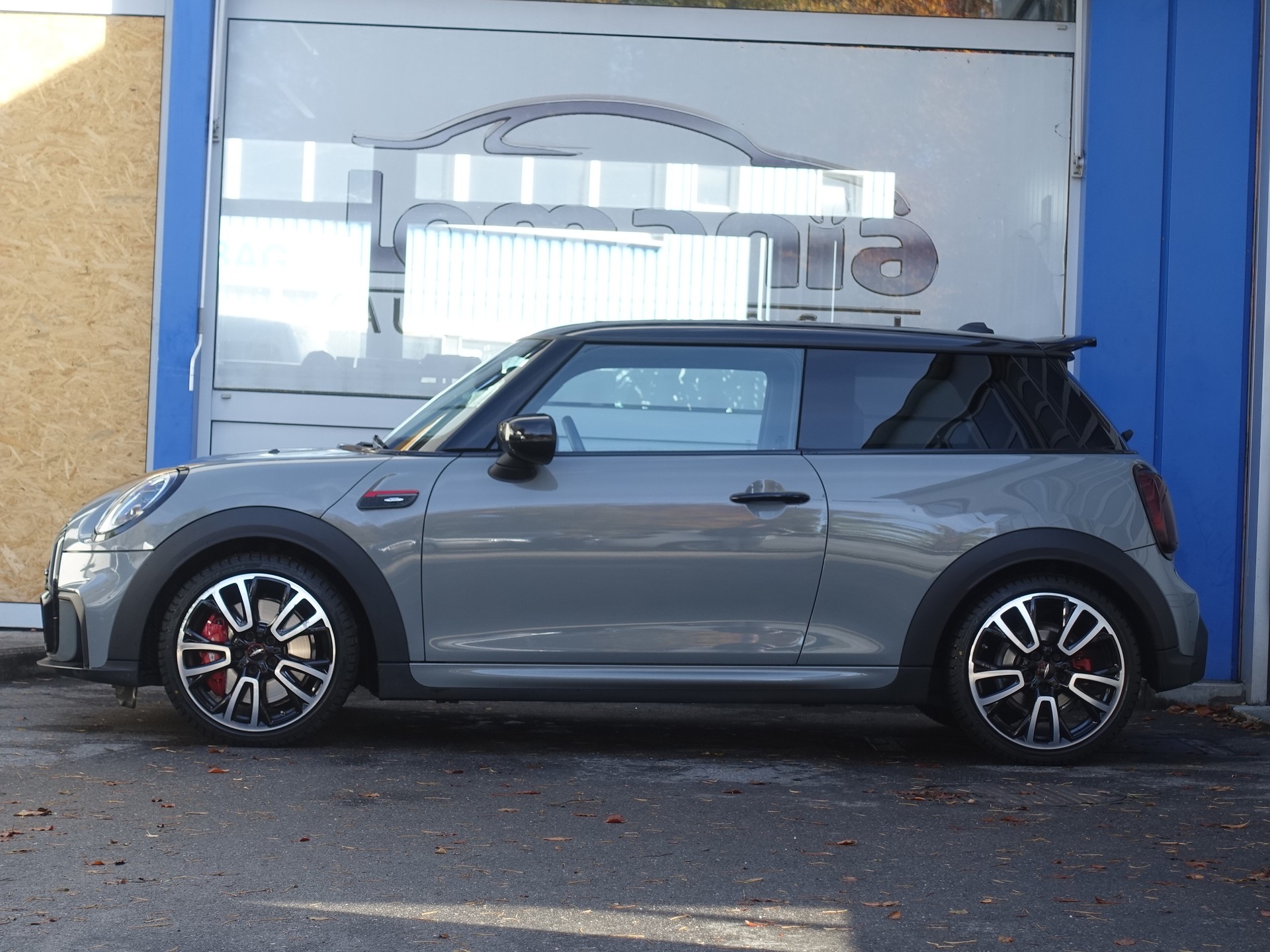 MINI Cooper John Cooper Works Steptronic-image-6