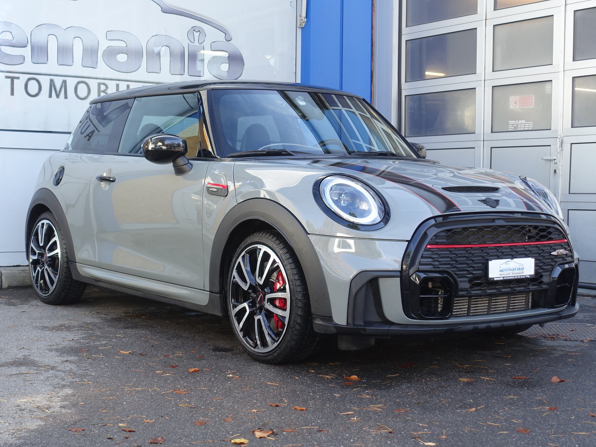 MINI Cooper John Cooper Works Steptronic-image-0