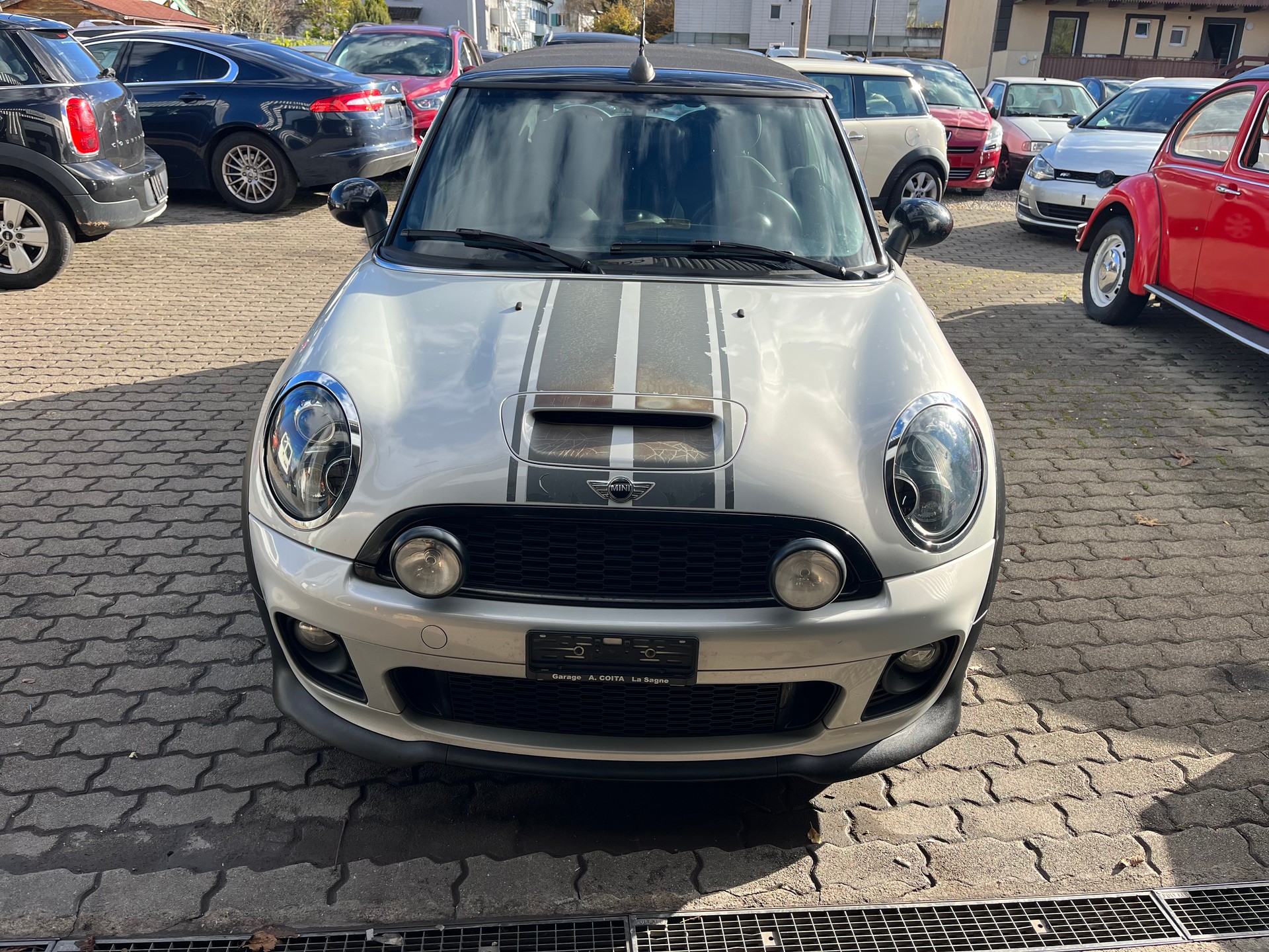 MINI Cooper S Cabriolet-image-2