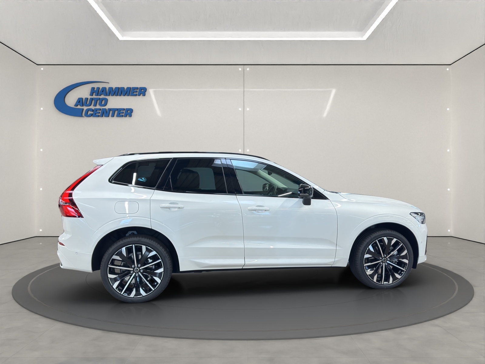 VOLVO XC60 2.0 T6 TE Ultra Dark eAWD-image-14