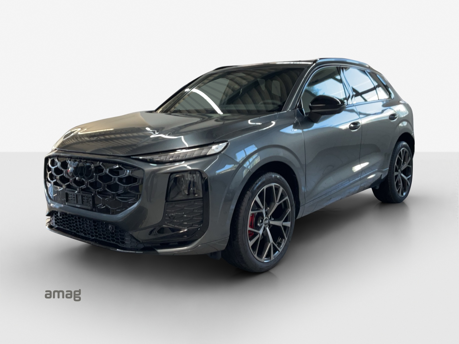 AUDI Q3 SUV 110 kW TFSI S tronic-image-0