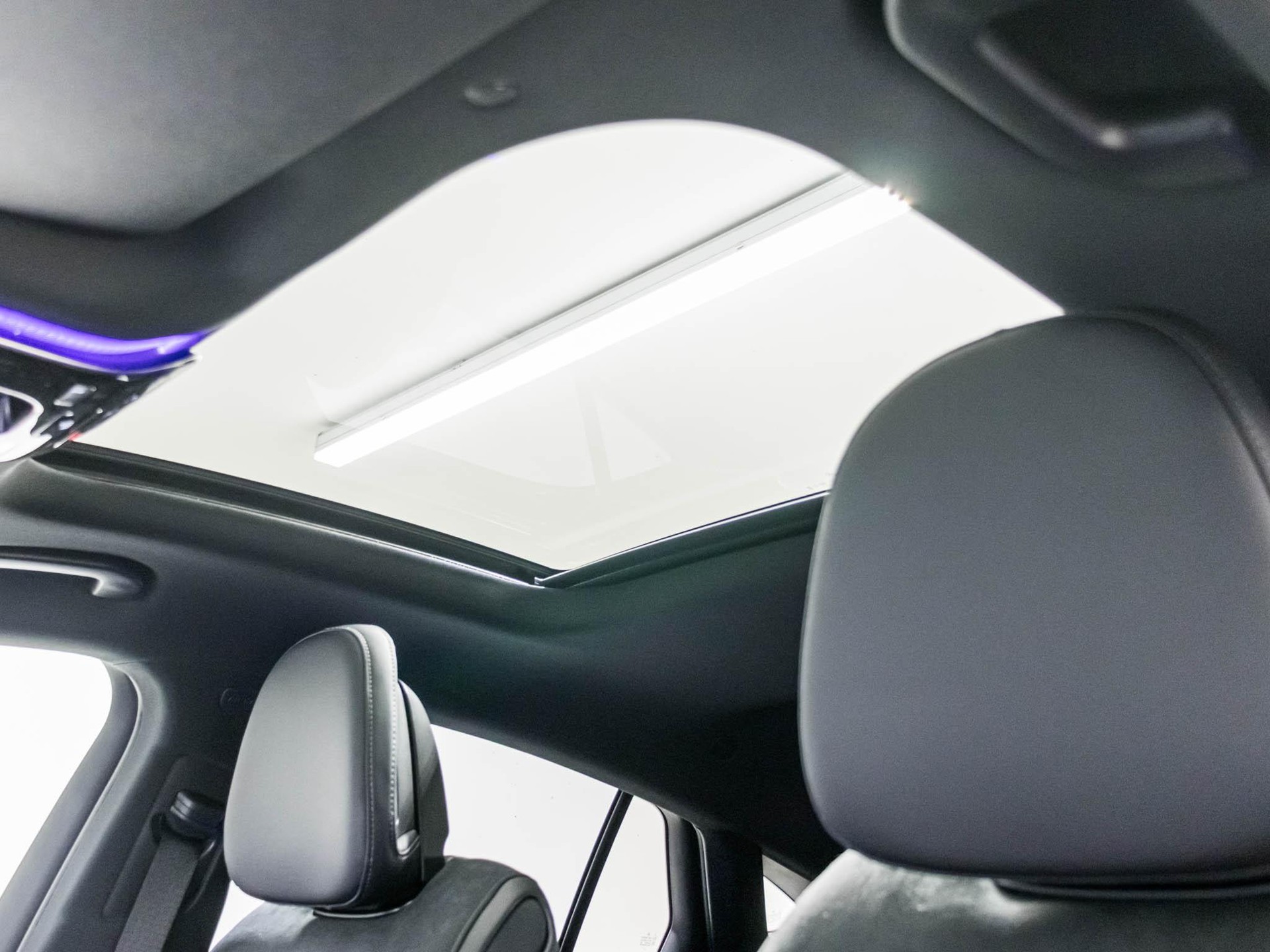 MERCEDES-BENZ GLC 300 4MATIC Coupé-image-8