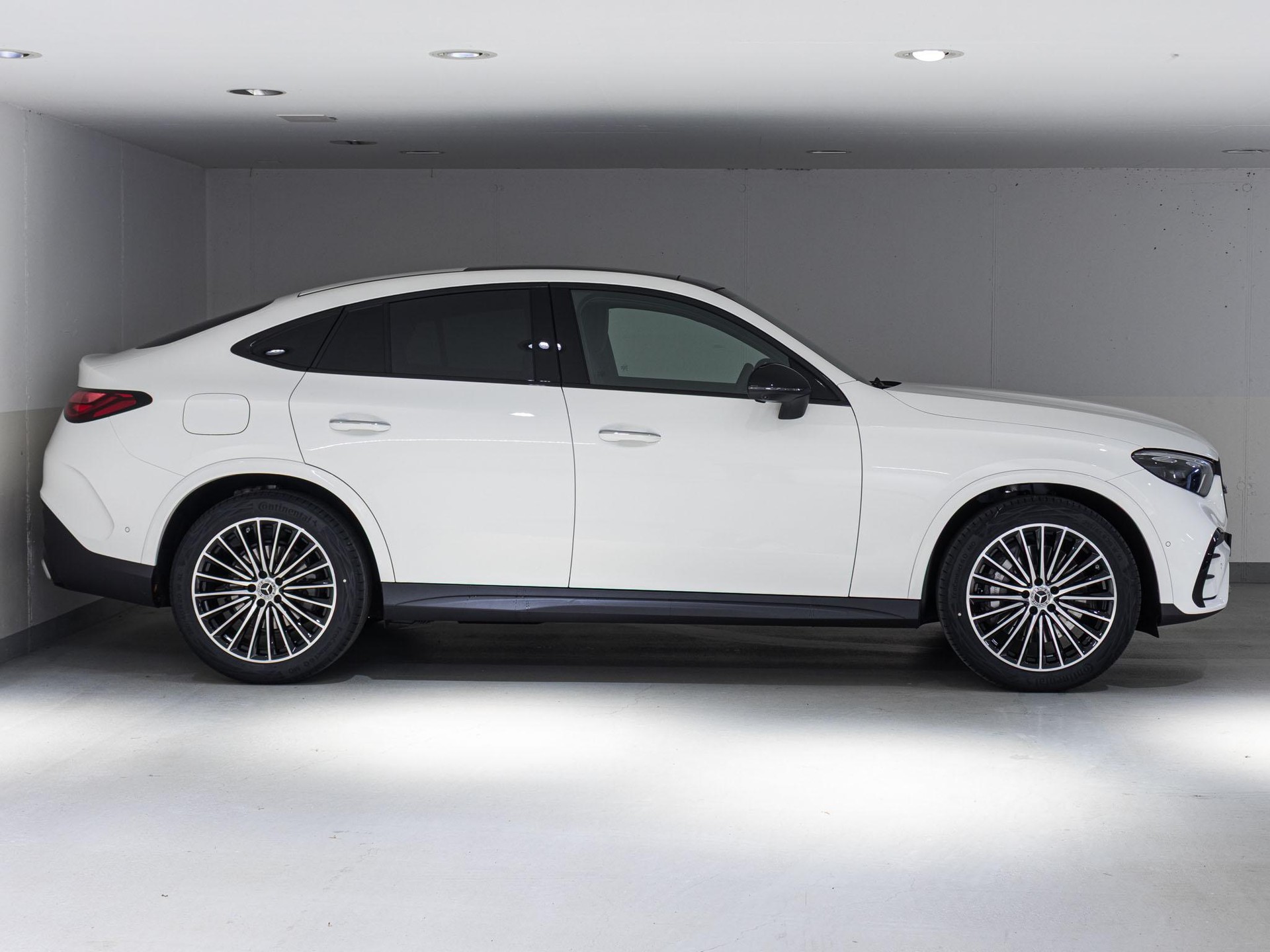 MERCEDES-BENZ GLC 300 4MATIC Coupé-image-1
