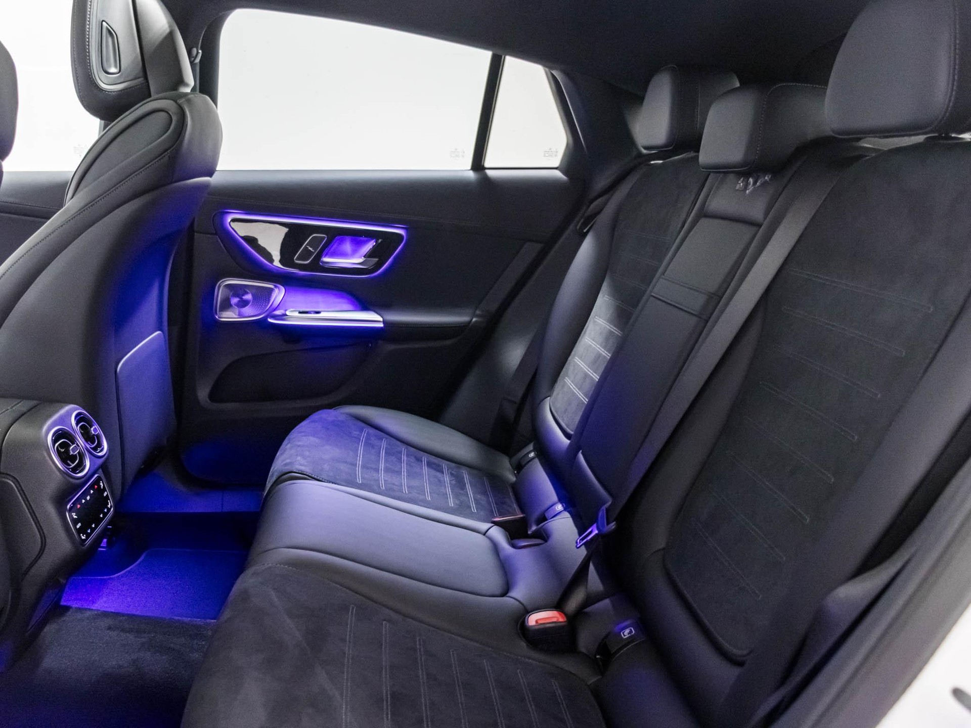 MERCEDES-BENZ GLC 300 4MATIC Coupé-image-7