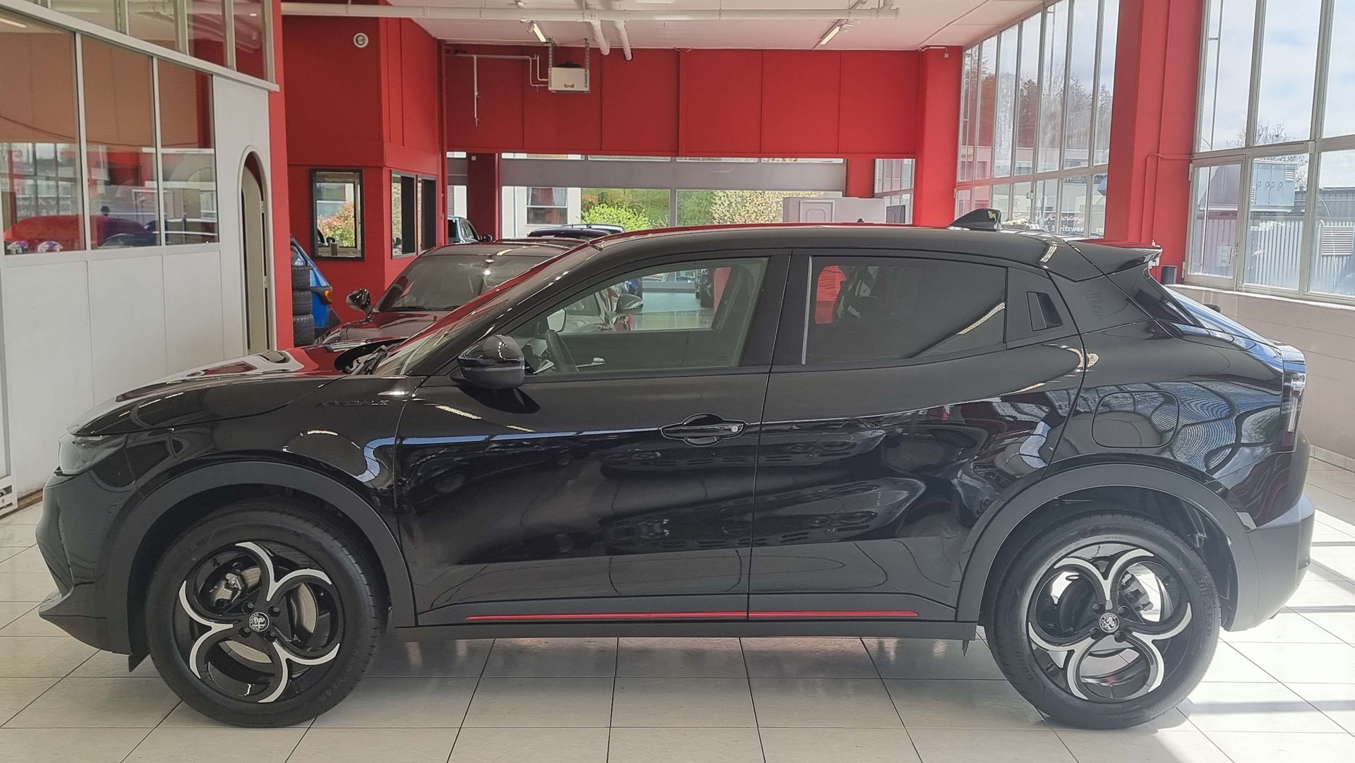 ALFA ROMEO Junior 1.2 Ibrida Speciale-image-2