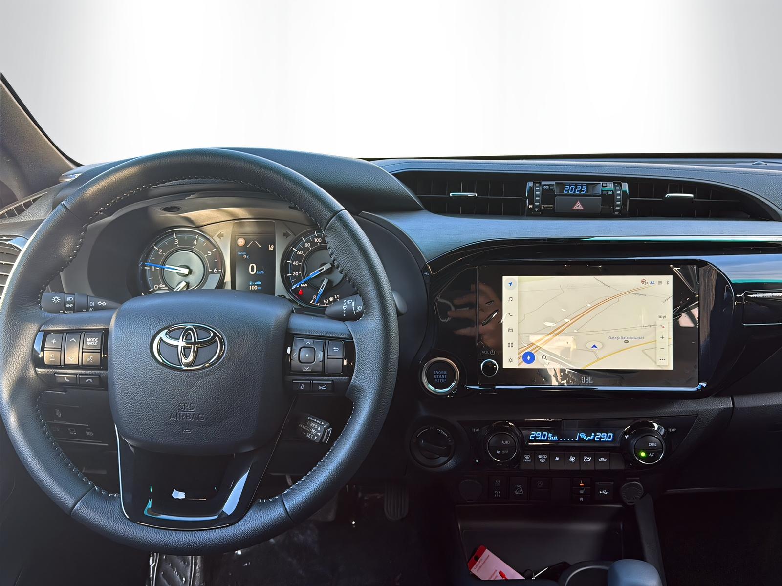 TOYOTA Hilux Double Cab.-Pick-up 2.8 D-4D MHEV 204 Invincible-image-7