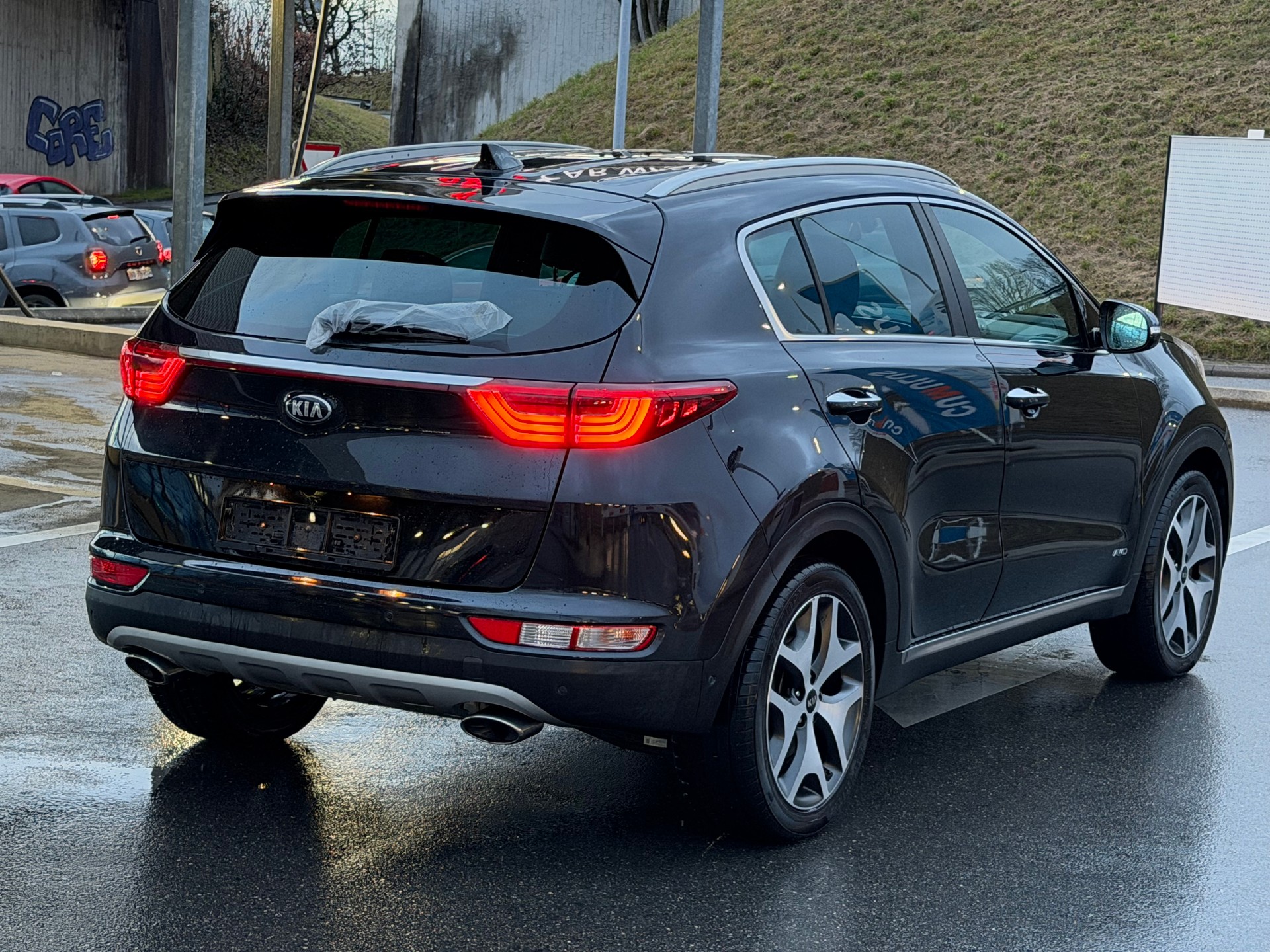 KIA Sportage 2.0CRDi Style GT Line 4WD Automat-image-3