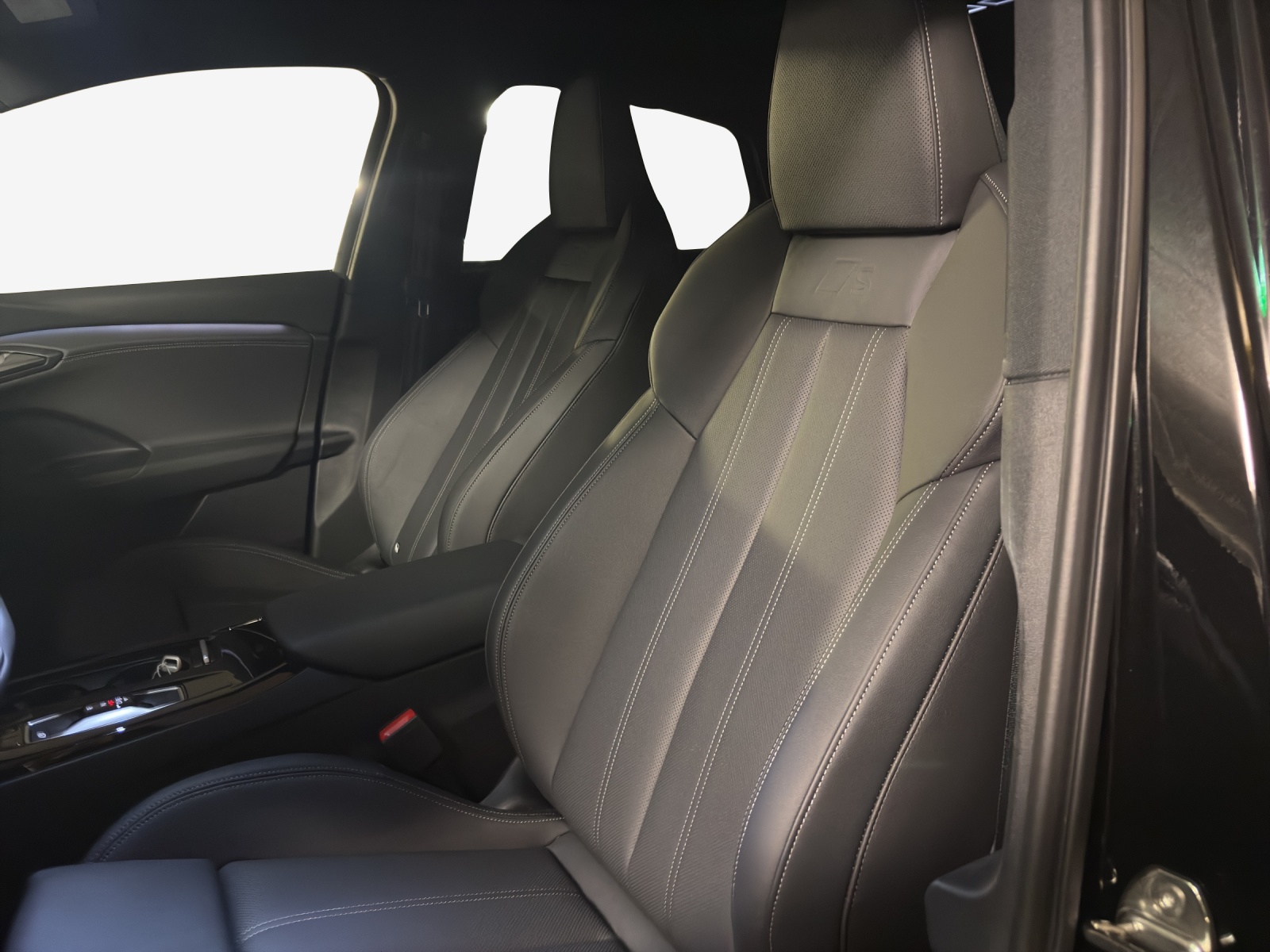 AUDI Q6 Sportback e-tron quattro-image-15