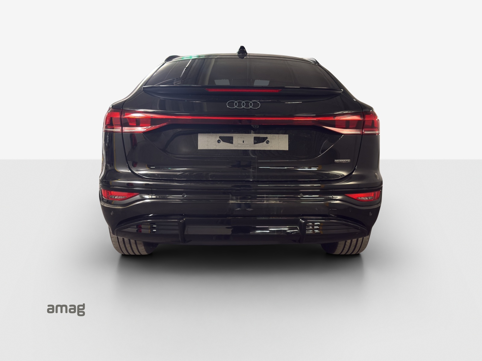 AUDI Q6 Sportback e-tron quattro-image-3