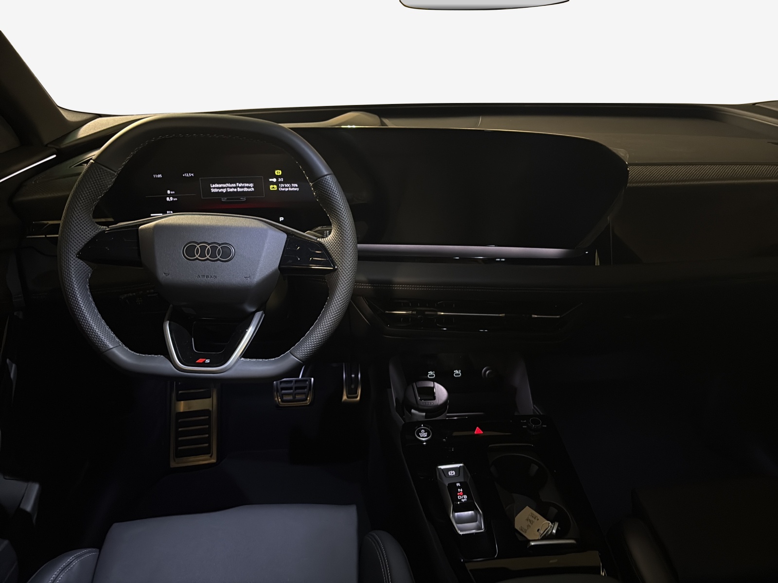 AUDI Q6 Sportback e-tron quattro-image-8