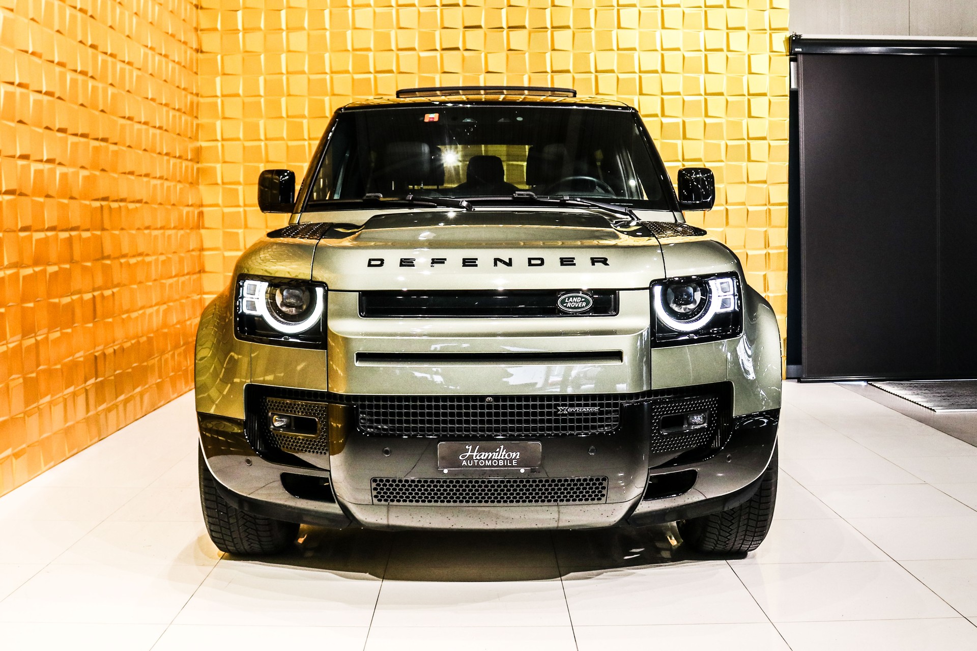 LAND ROVER Defender 90 P400 I6 HSE 3.0 X-Dynamic AT8-image-2