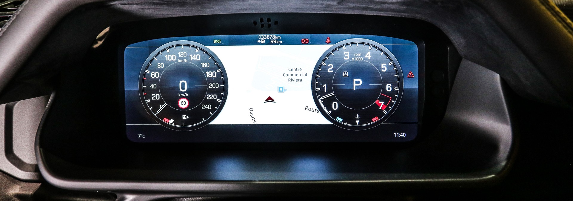 LAND ROVER Defender 90 P400 I6 HSE 3.0 X-Dynamic AT8-image-13