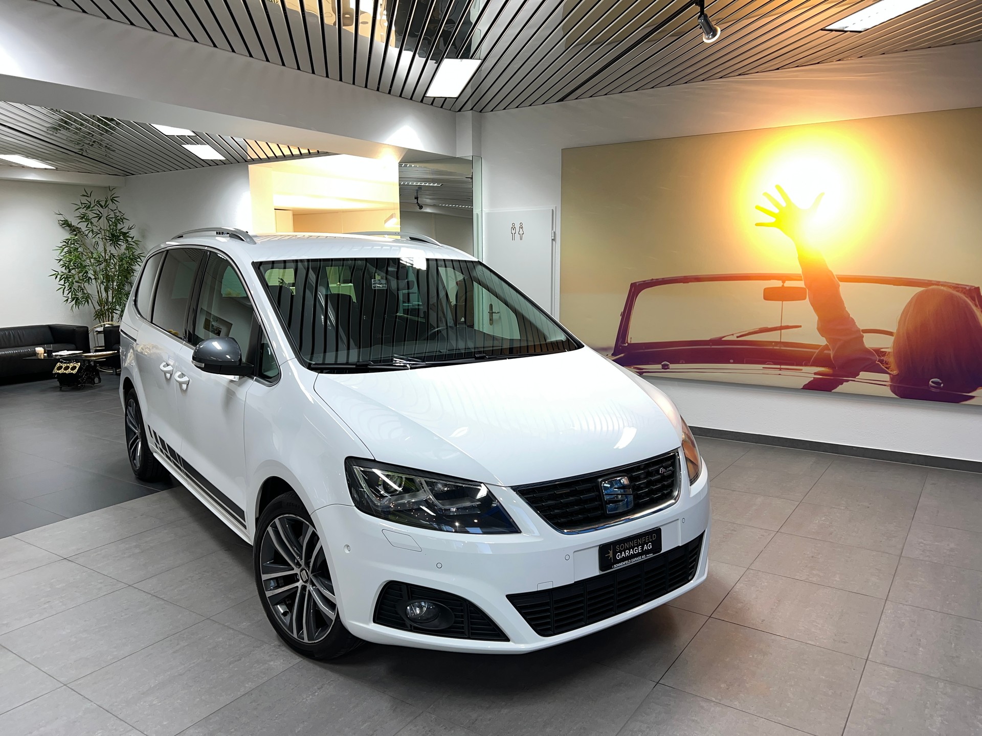 SEAT Alhambra 2.0 TDI DSG SWISS FR-image-1