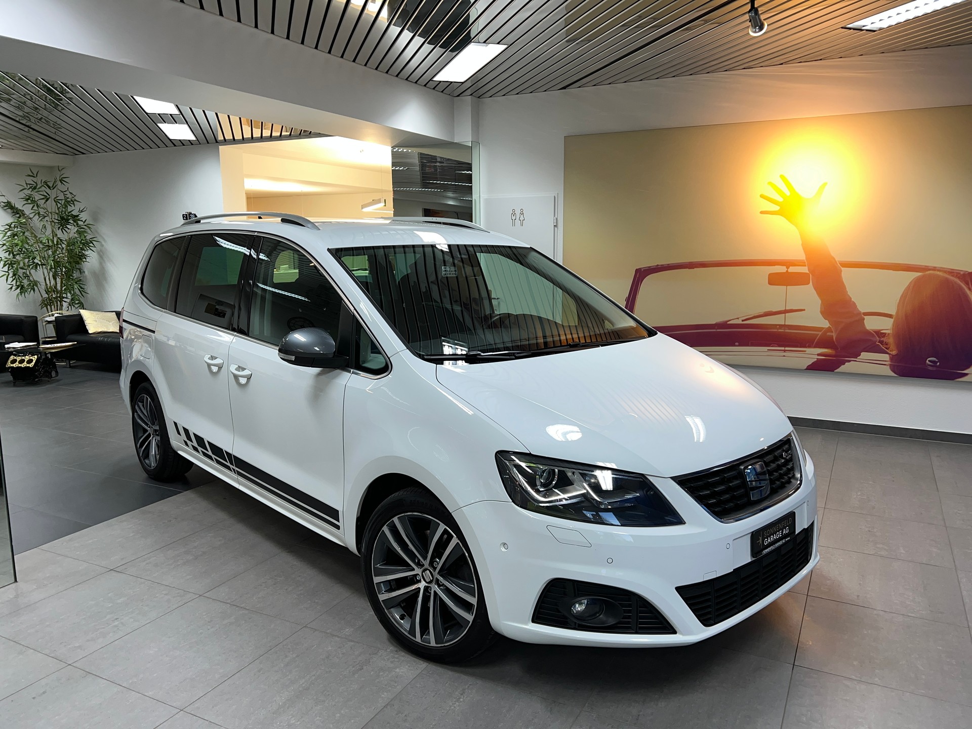 SEAT Alhambra 2.0 TDI DSG SWISS FR-image-2