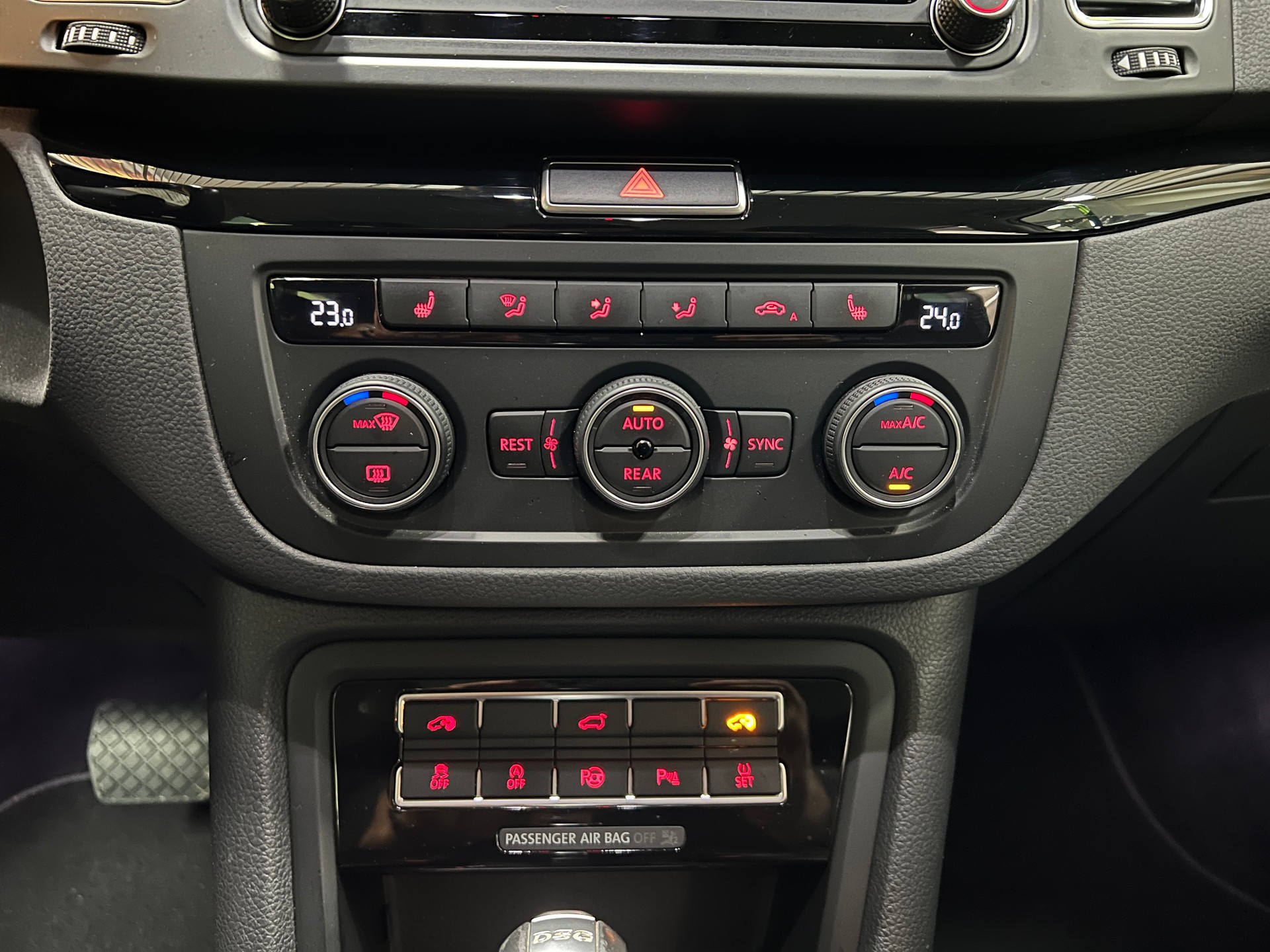 SEAT Alhambra 2.0 TDI DSG SWISS FR-image-9