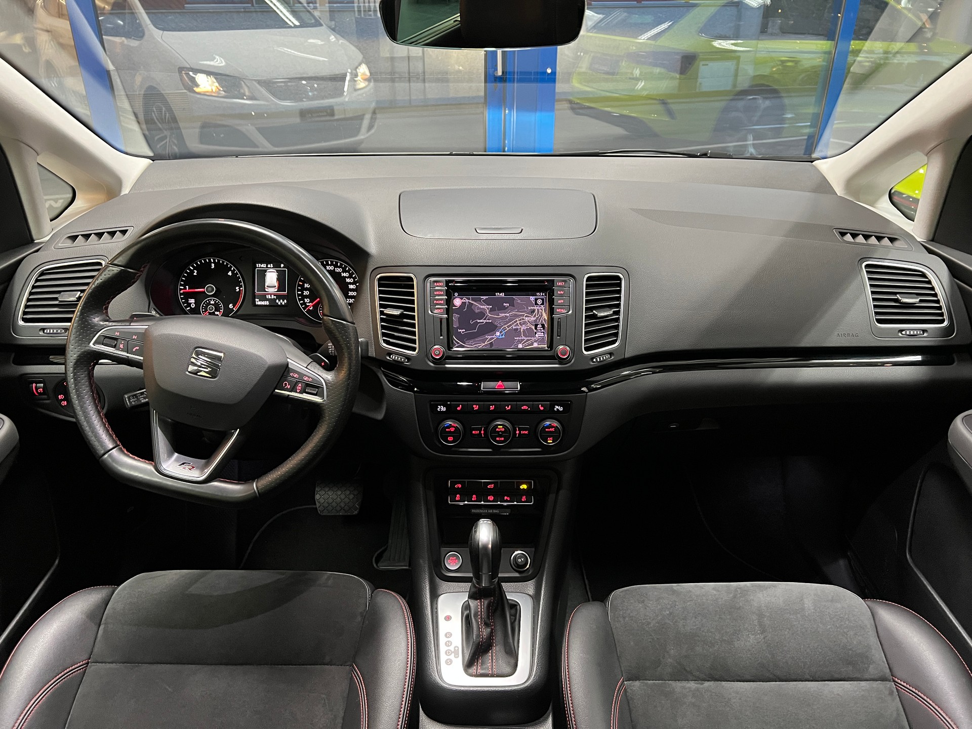 SEAT Alhambra 2.0 TDI DSG SWISS FR-image-8