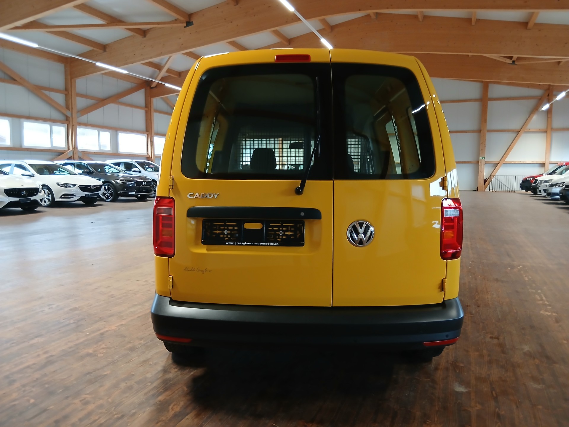 VW Caddy 1.0 TSI BlueMotion Technology-image-4