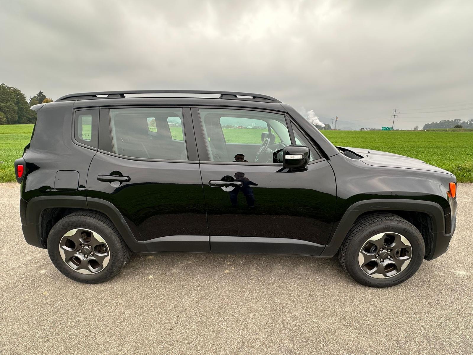 JEEP Renegade 1.4 Turbo Street Edition-image-4