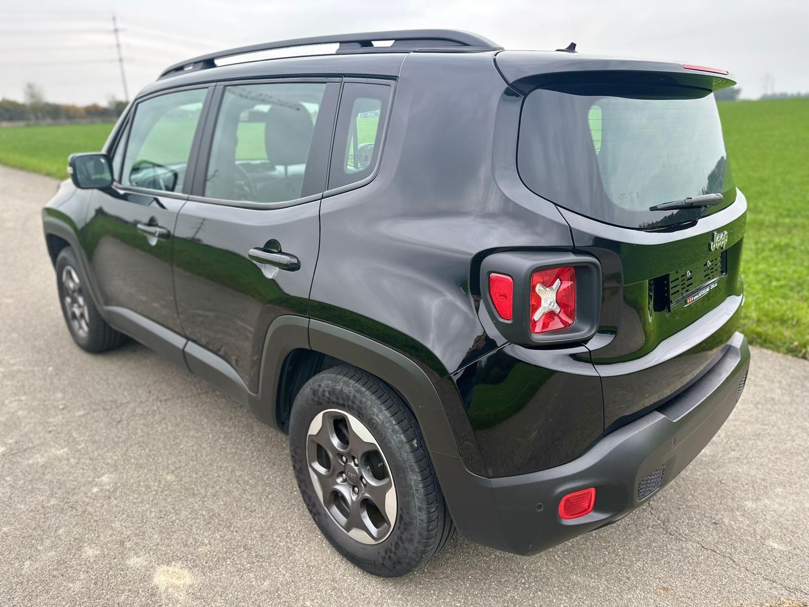 JEEP Renegade 1.4 Turbo Street Edition-image-7