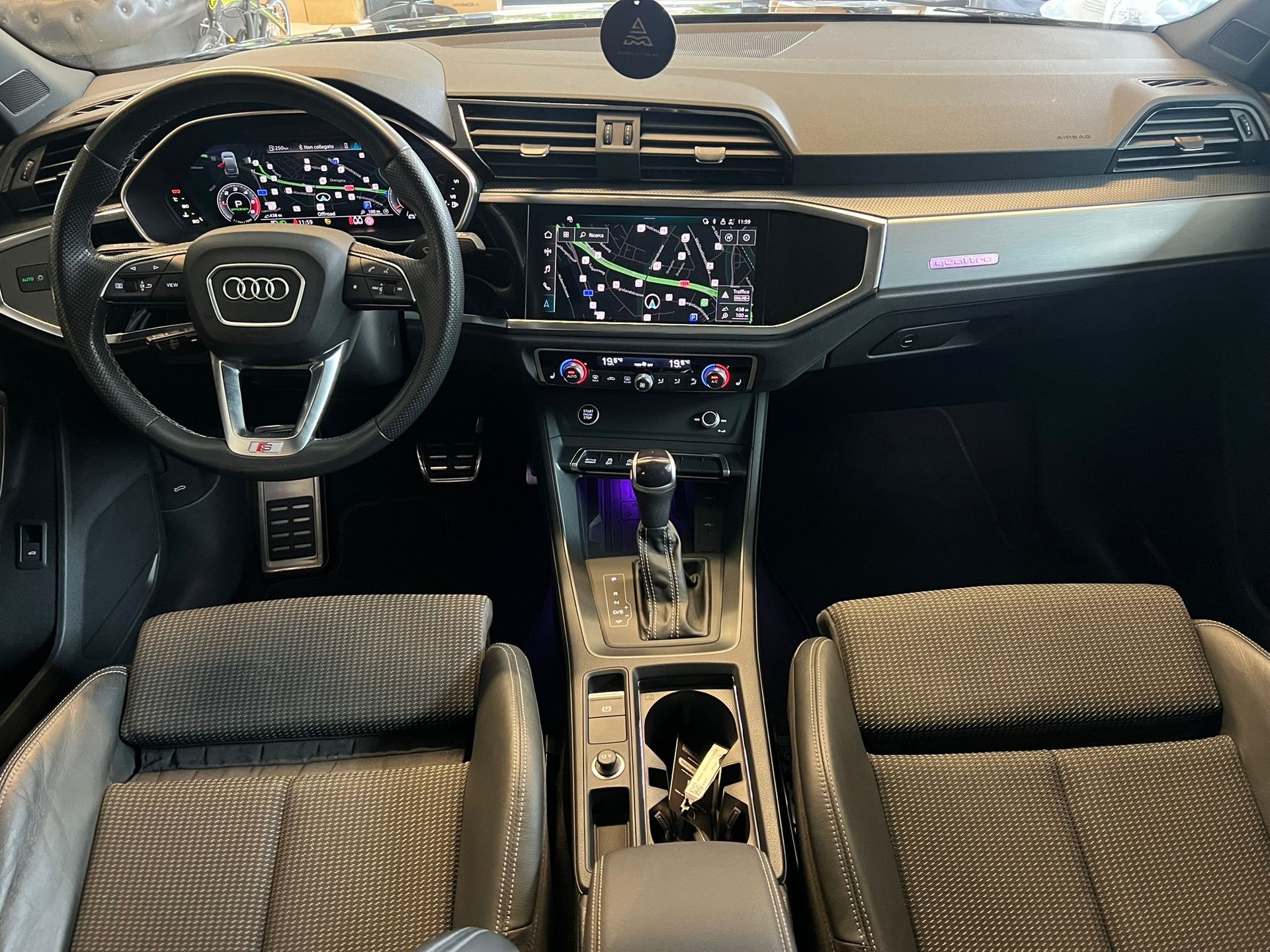AUDI Q3 Sportback 2.0 35 TDI S line quattro S-Tronic-image-6
