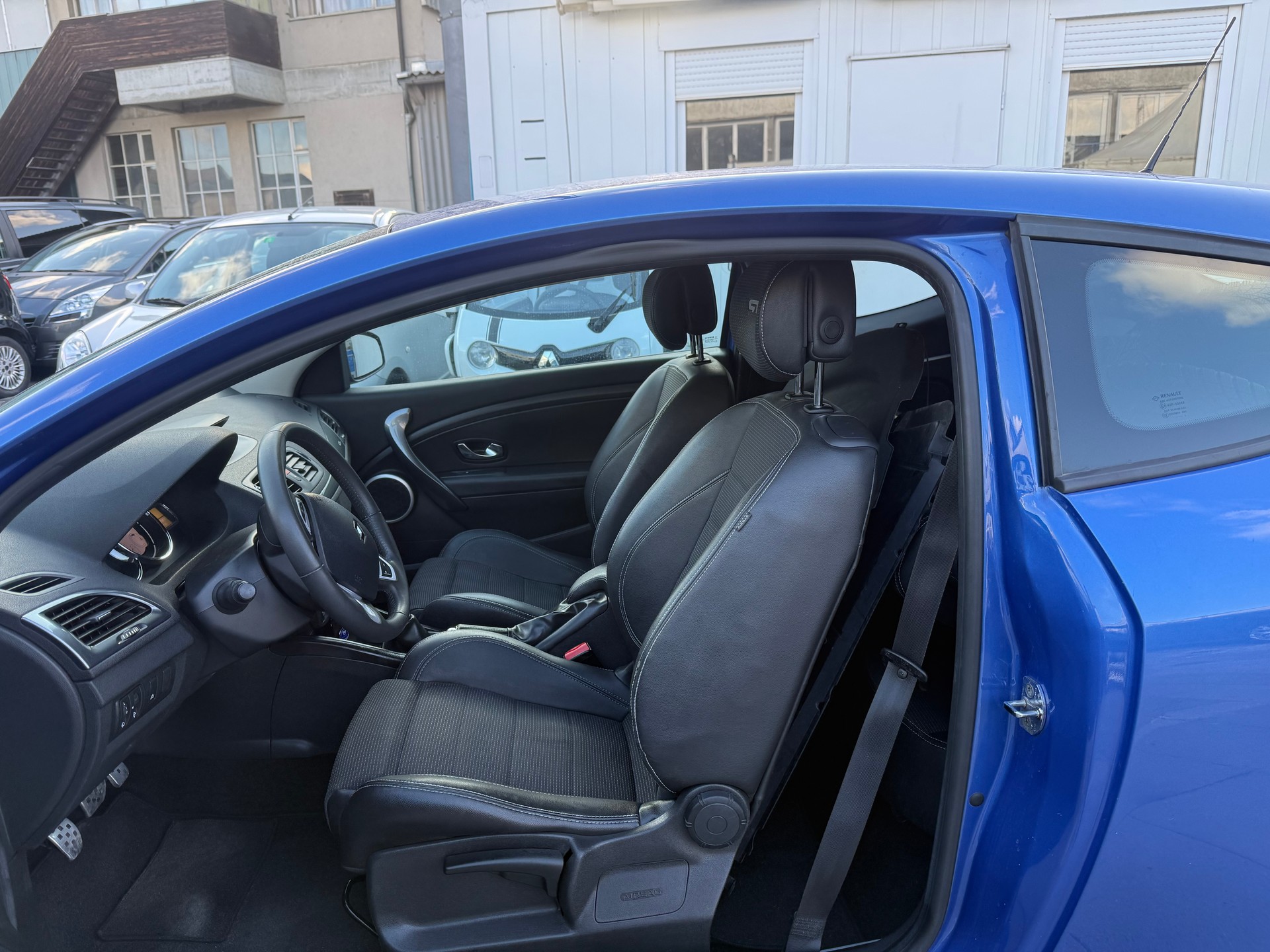 RENAULT Mégane 1.4 16V Turbo Privilège-image-5