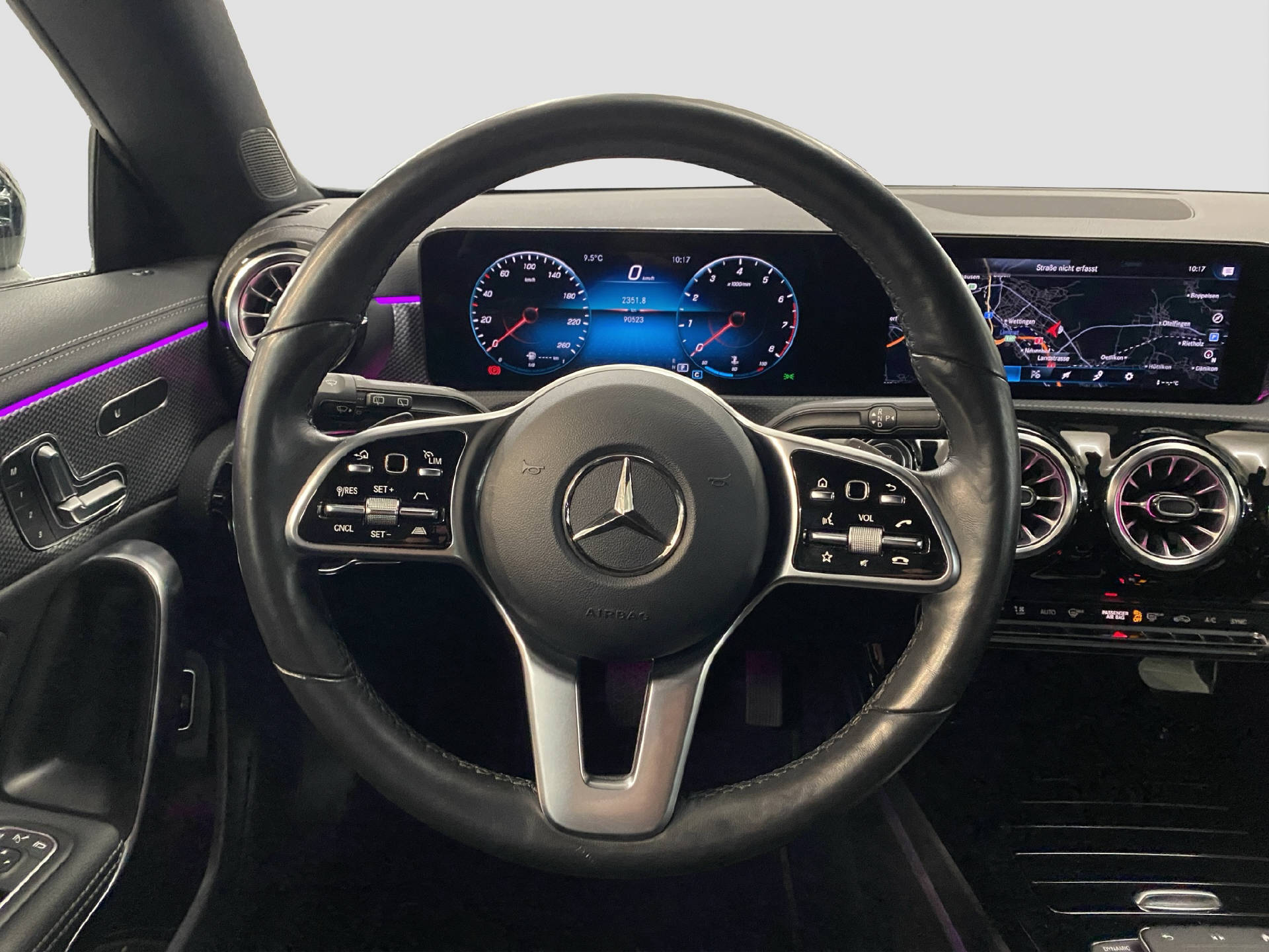 MERCEDES-BENZ CLA 200 Shooting Brake-image-8