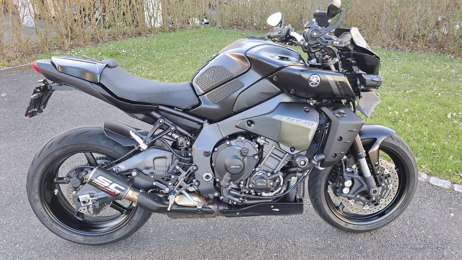 YAMAHA MT-10 ABS