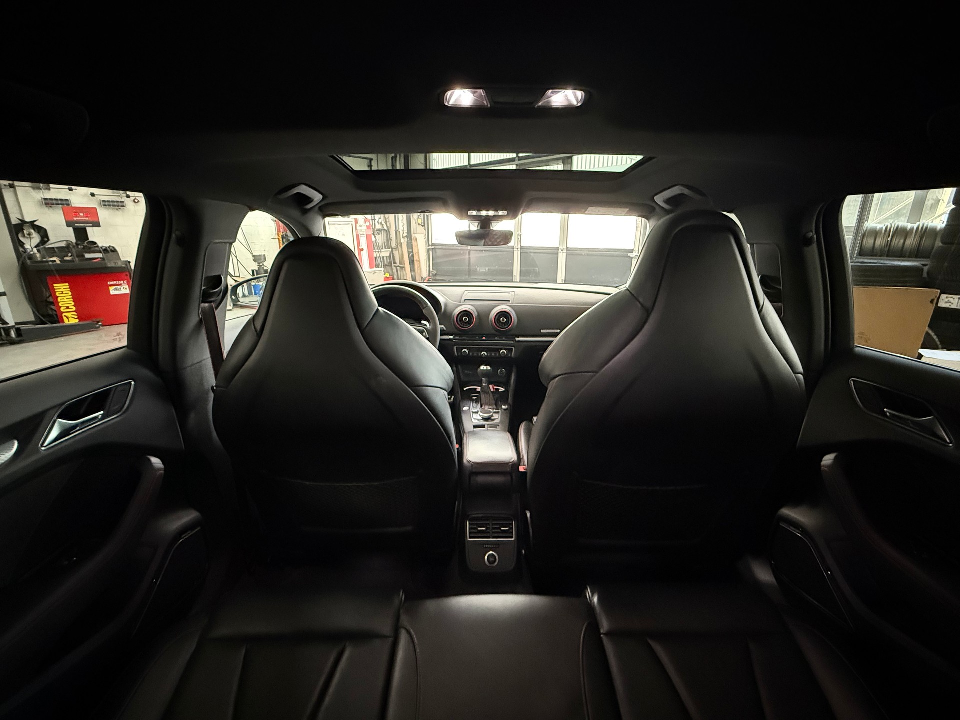AUDI RS3 SB 2.5 TSI quattro-image-18