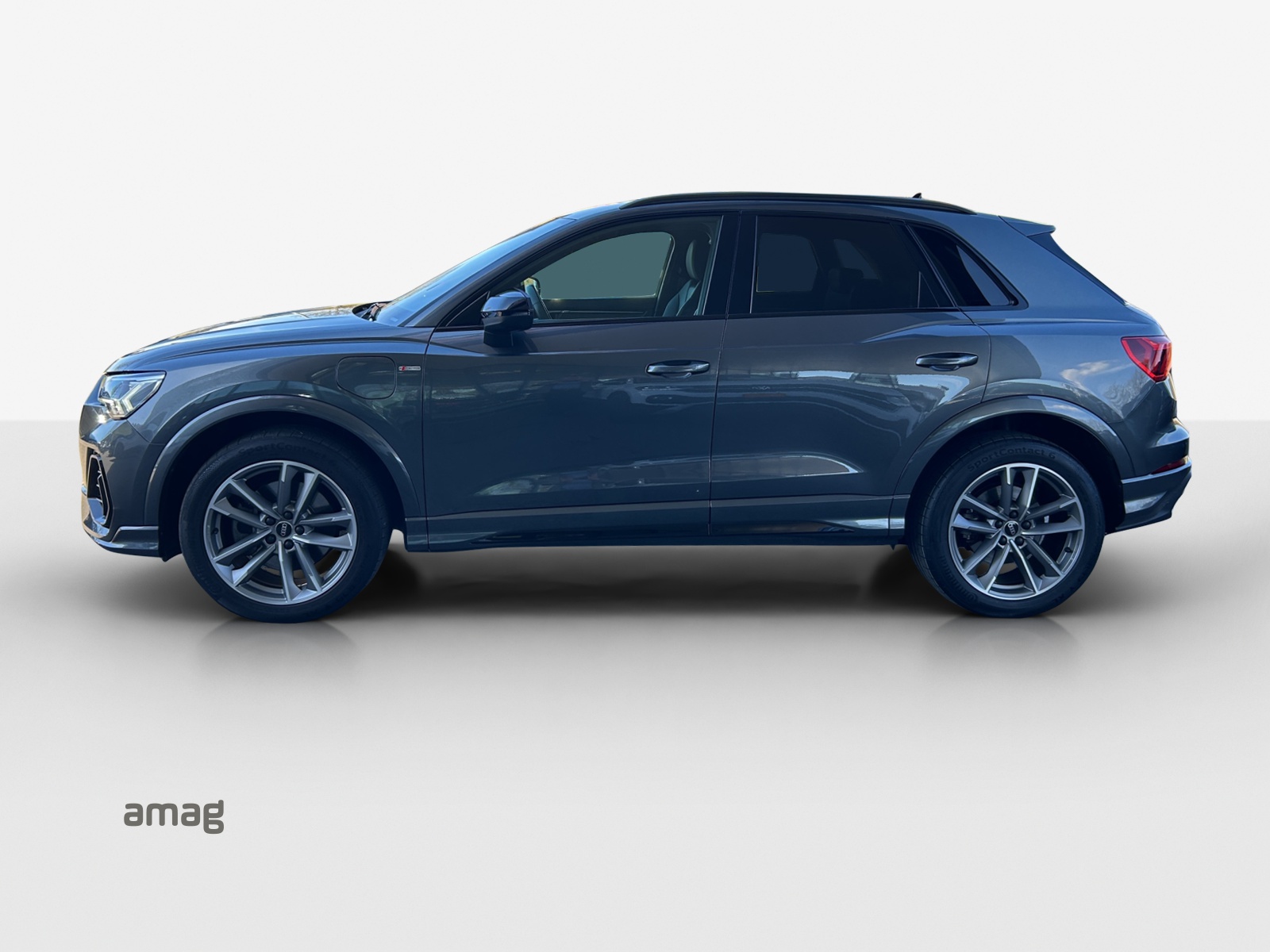 AUDI Q3 45 TFSI e S line Attraction S-tronic-image-1