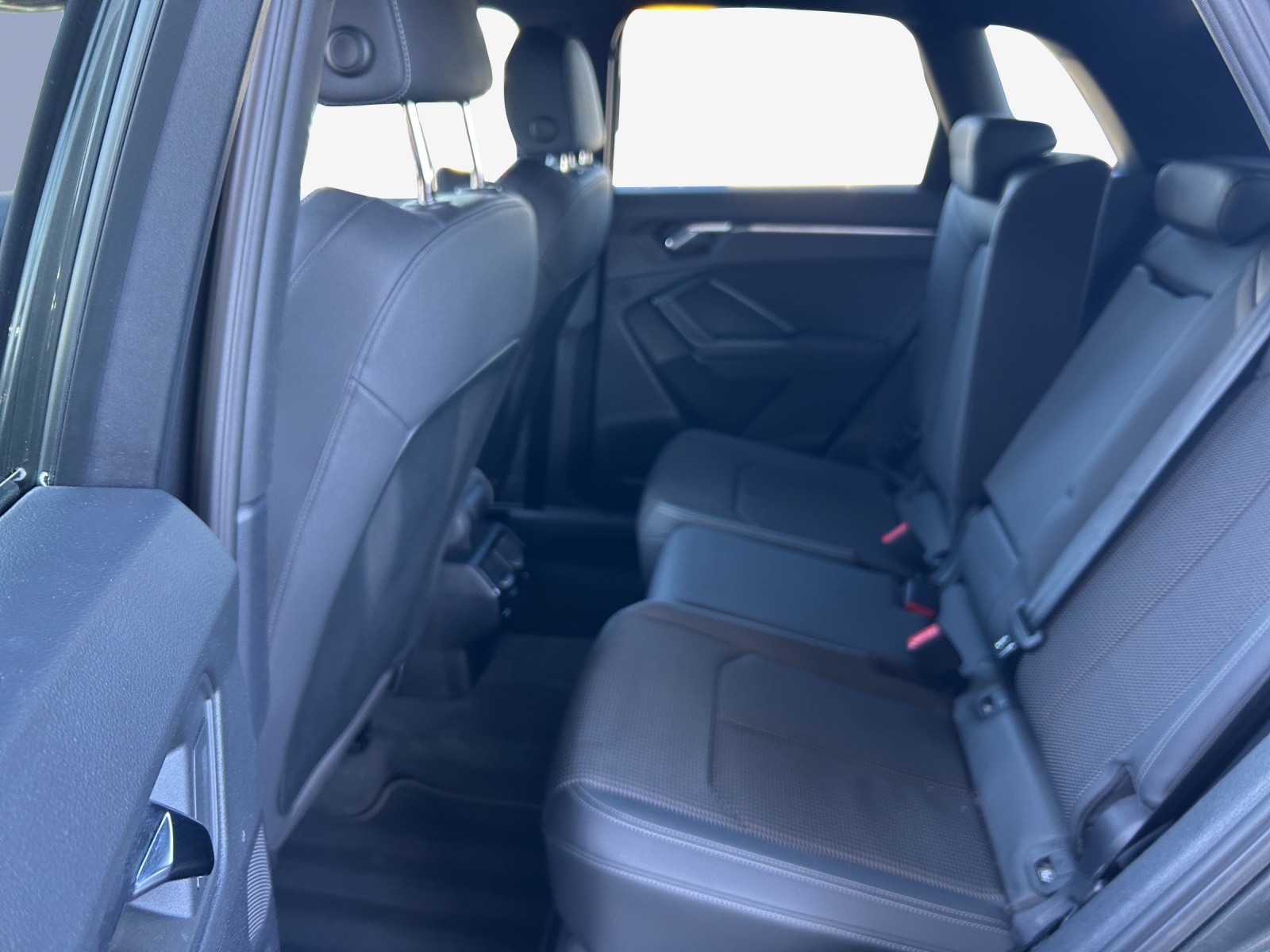 AUDI Q3 45 TFSI e S line Attraction S-tronic-image-12