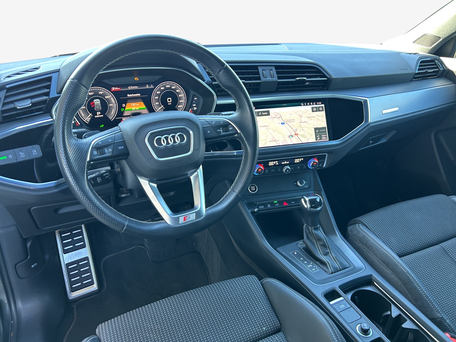 AUDI Q3 45 TFSI e S line Attraction S-tronic-image-9