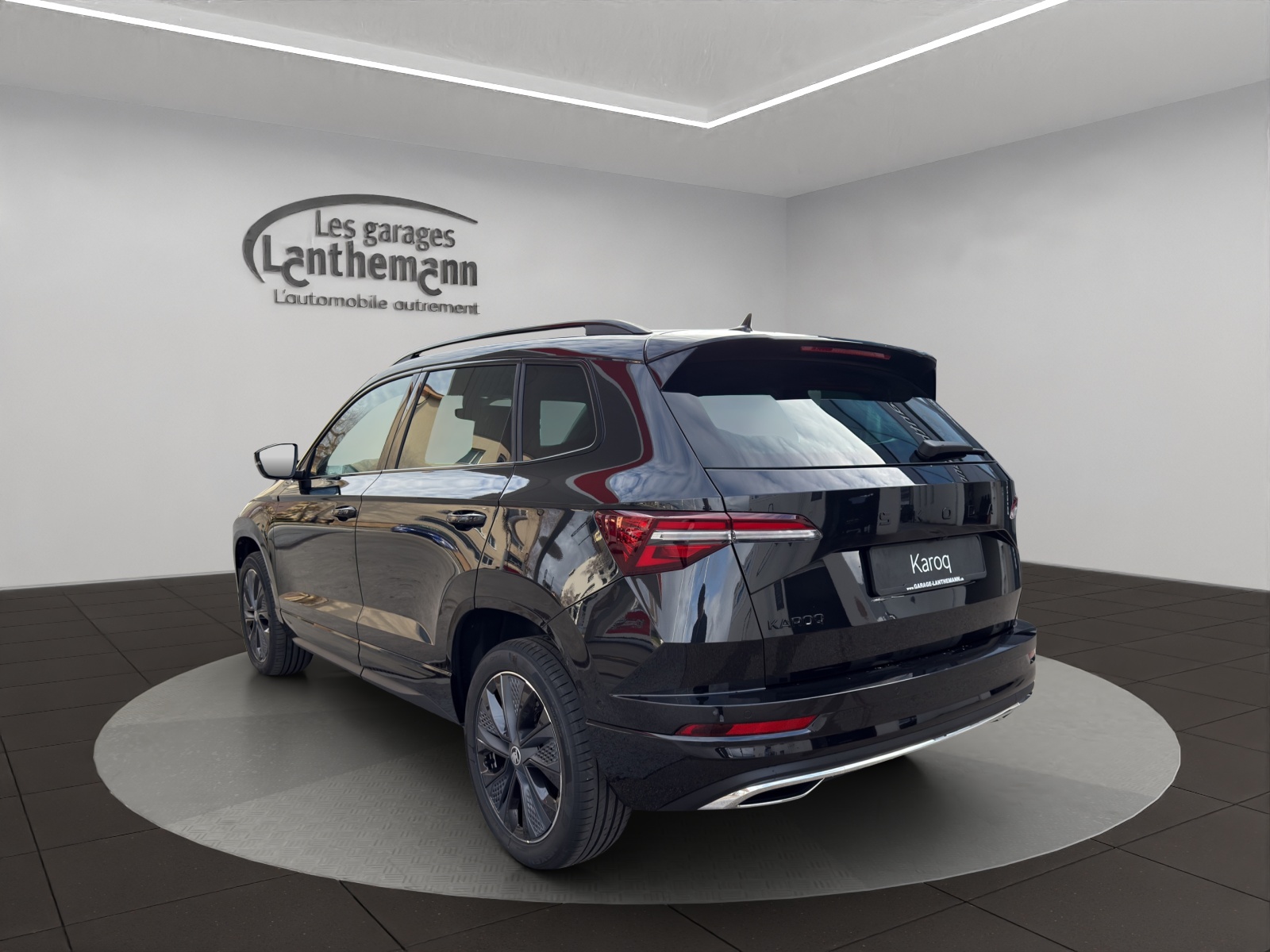 SKODA Karoq 1.5 TSI SportLine DSG-image-2
