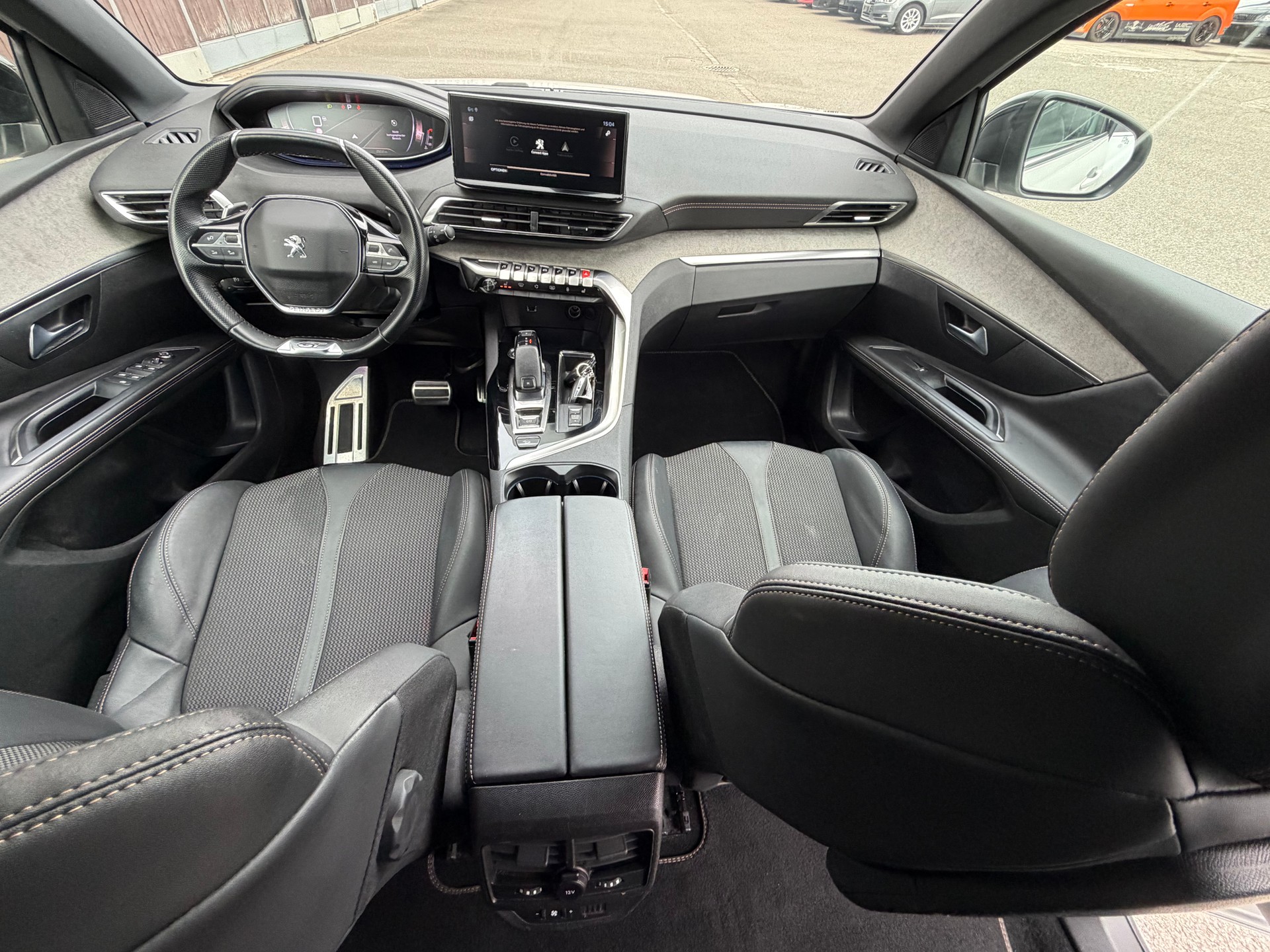 PEUGEOT 5008 1.5 BlueHDi GT EAT8-image-9