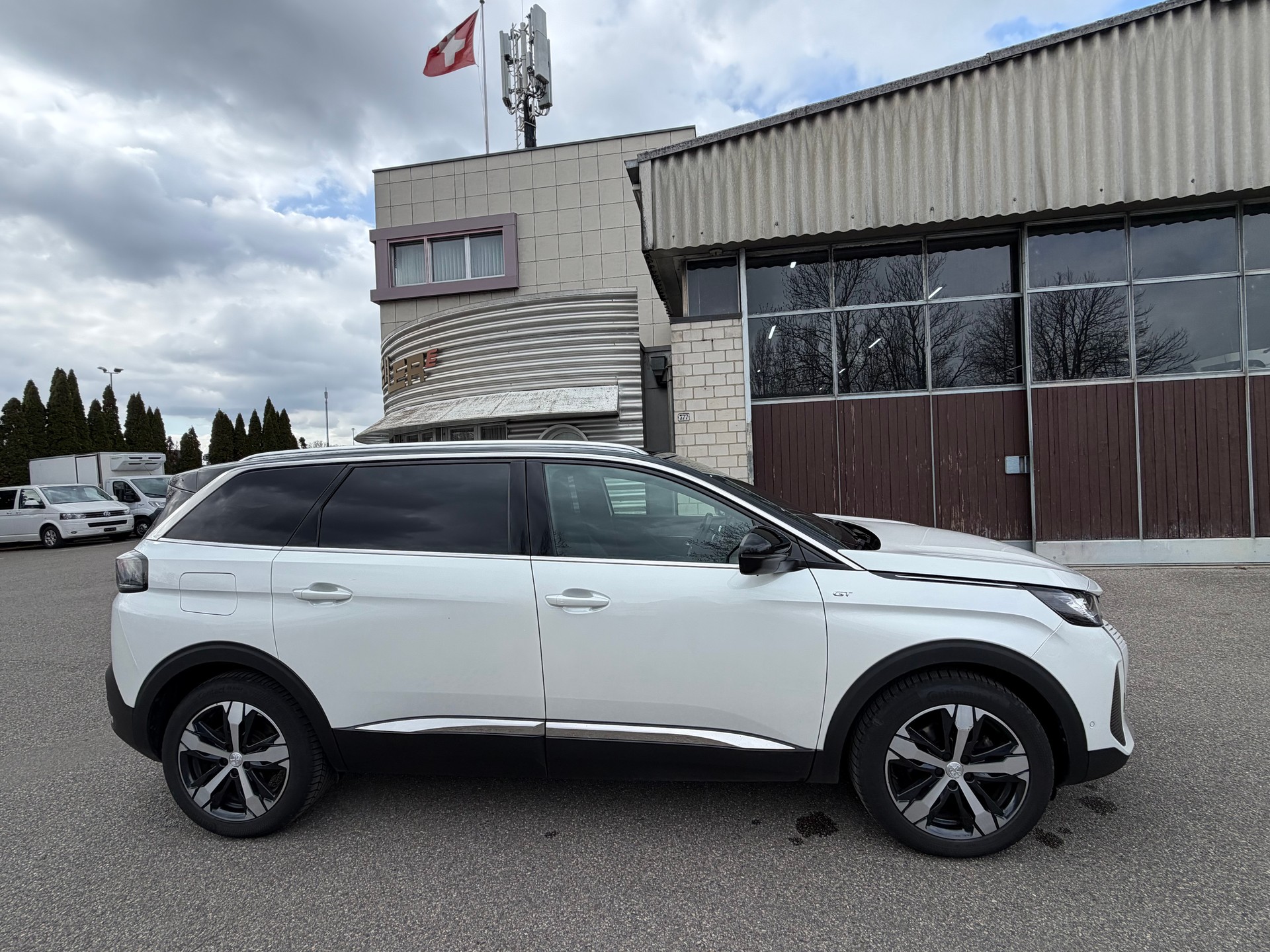 PEUGEOT 5008 1.5 BlueHDi GT EAT8-image-6