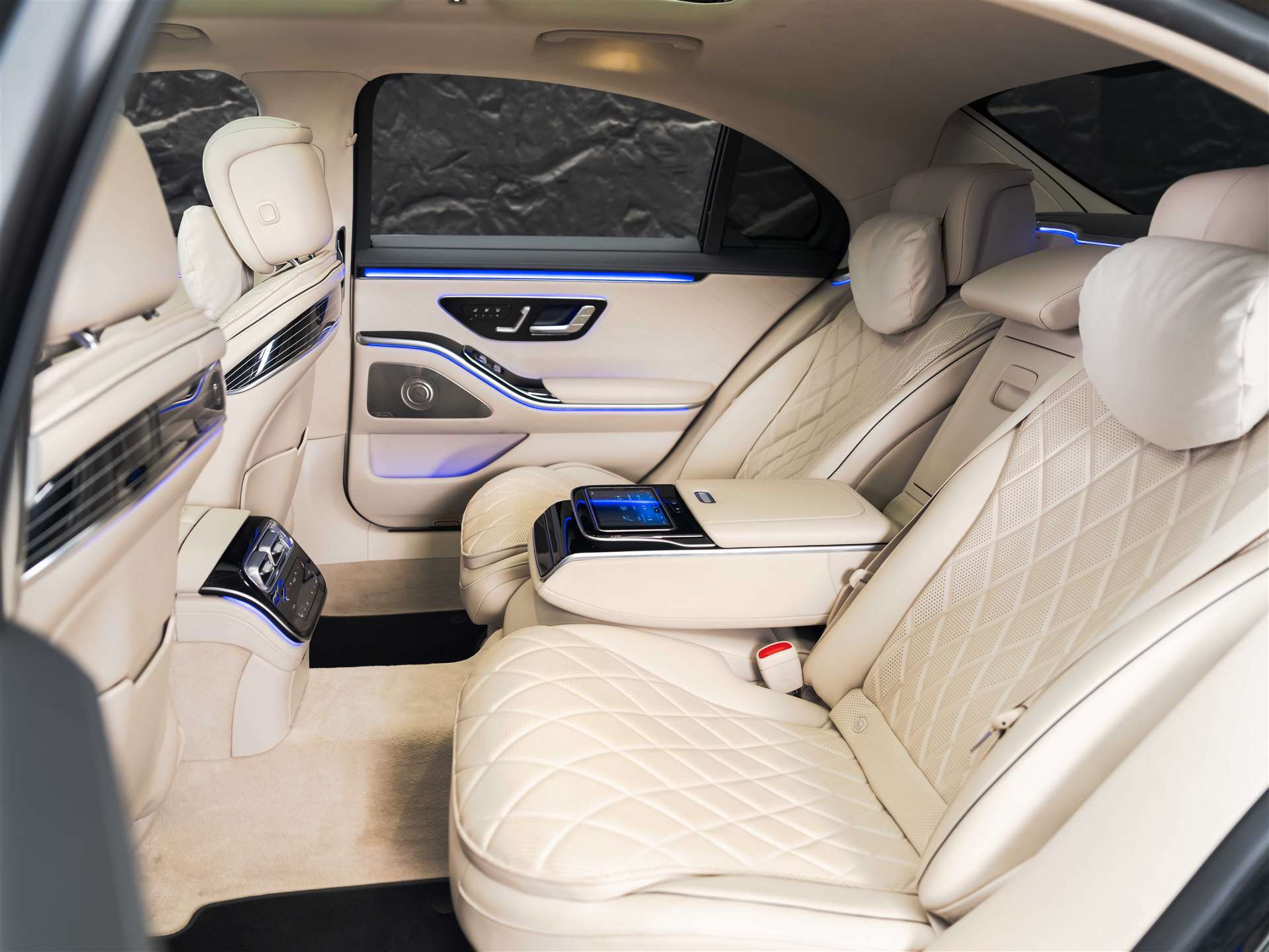 MERCEDES-BENZ S 500 L AMG Line 4matic *CH Auto*Panorama*Massage*-image-16