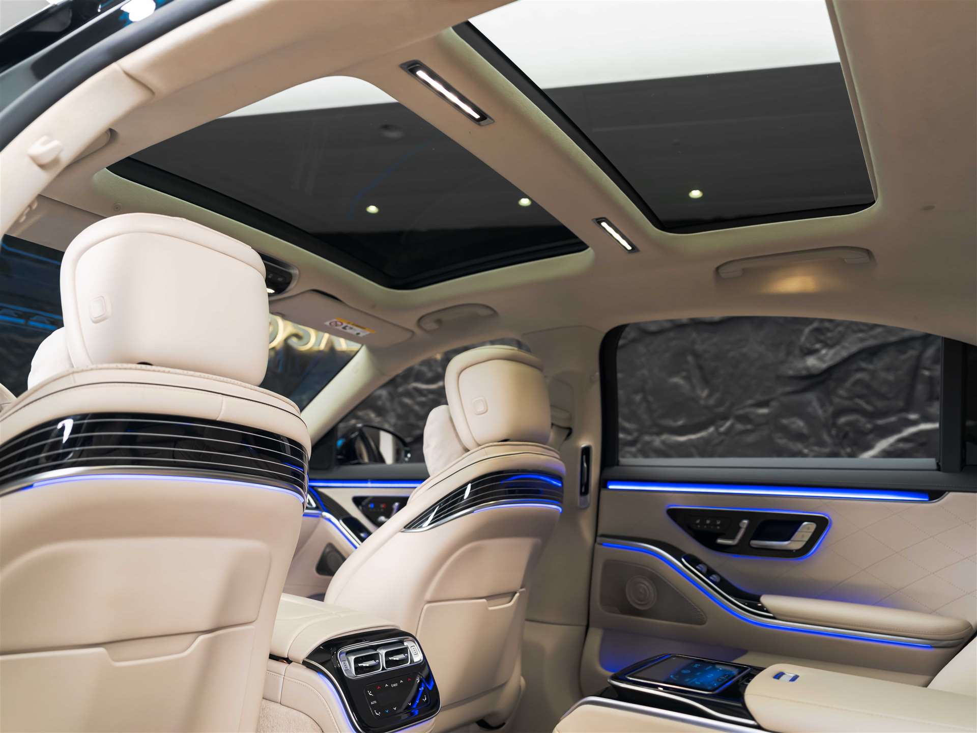 MERCEDES-BENZ S 500 L AMG Line 4matic *CH Auto*Panorama*Massage*-image-14
