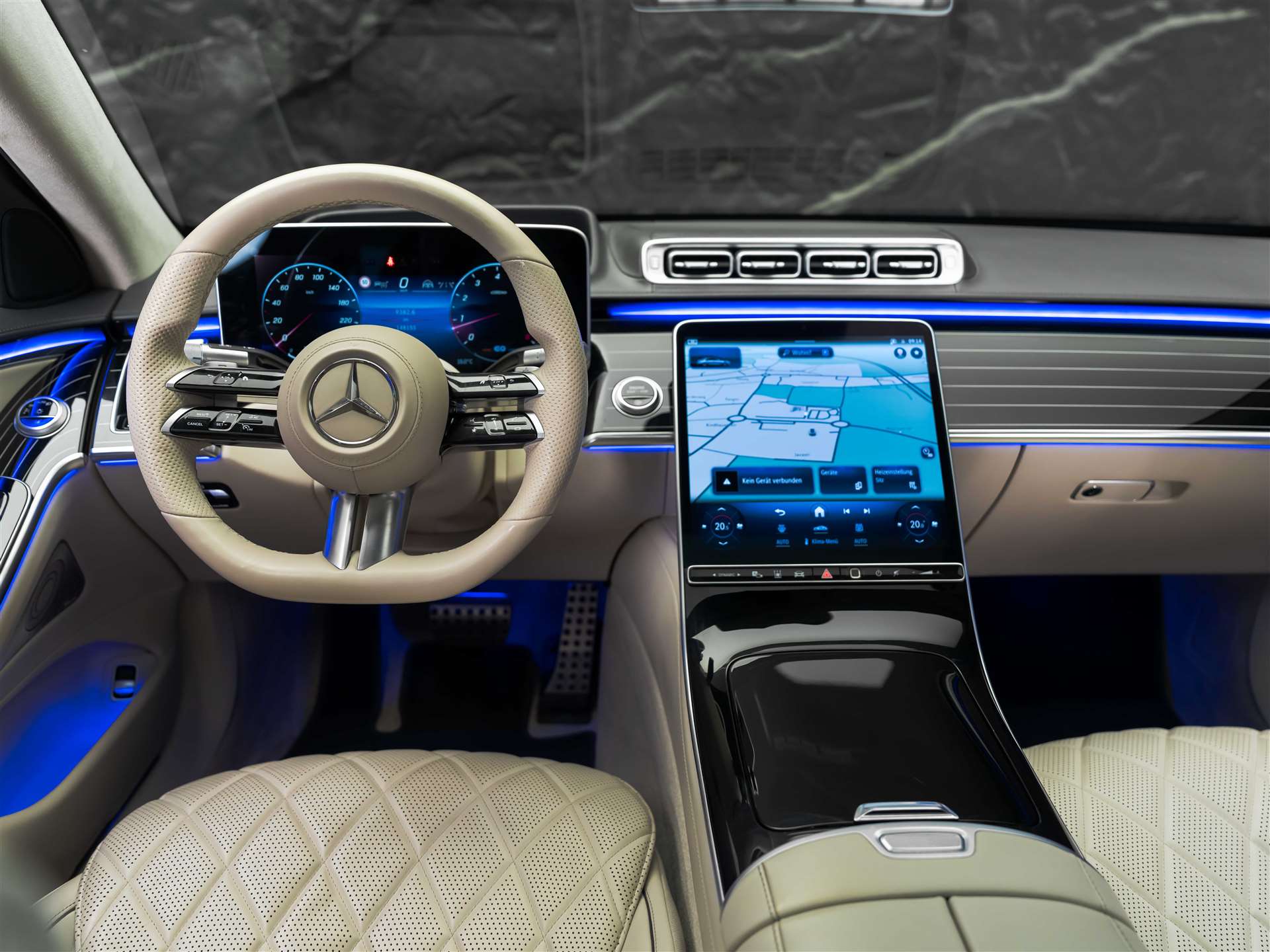 MERCEDES-BENZ S 500 L AMG Line 4matic *CH Auto*Panorama*Massage*-image-28