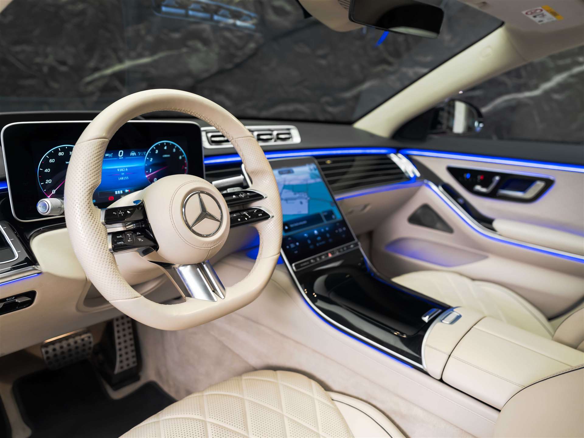 MERCEDES-BENZ S 500 L AMG Line 4matic *CH Auto*Panorama*Massage*-image-7
