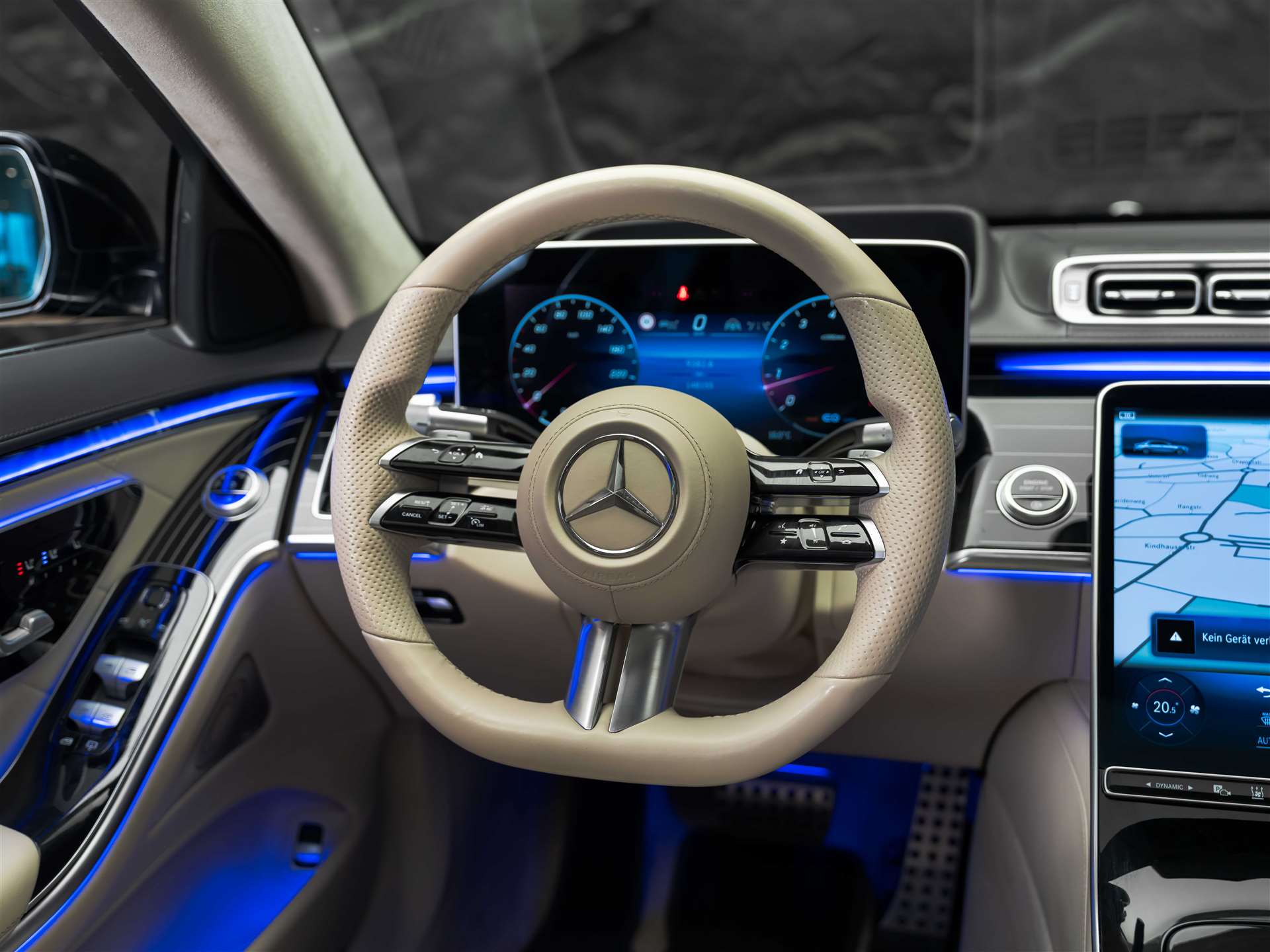 MERCEDES-BENZ S 500 L AMG Line 4matic *CH Auto*Panorama*Massage*-image-29