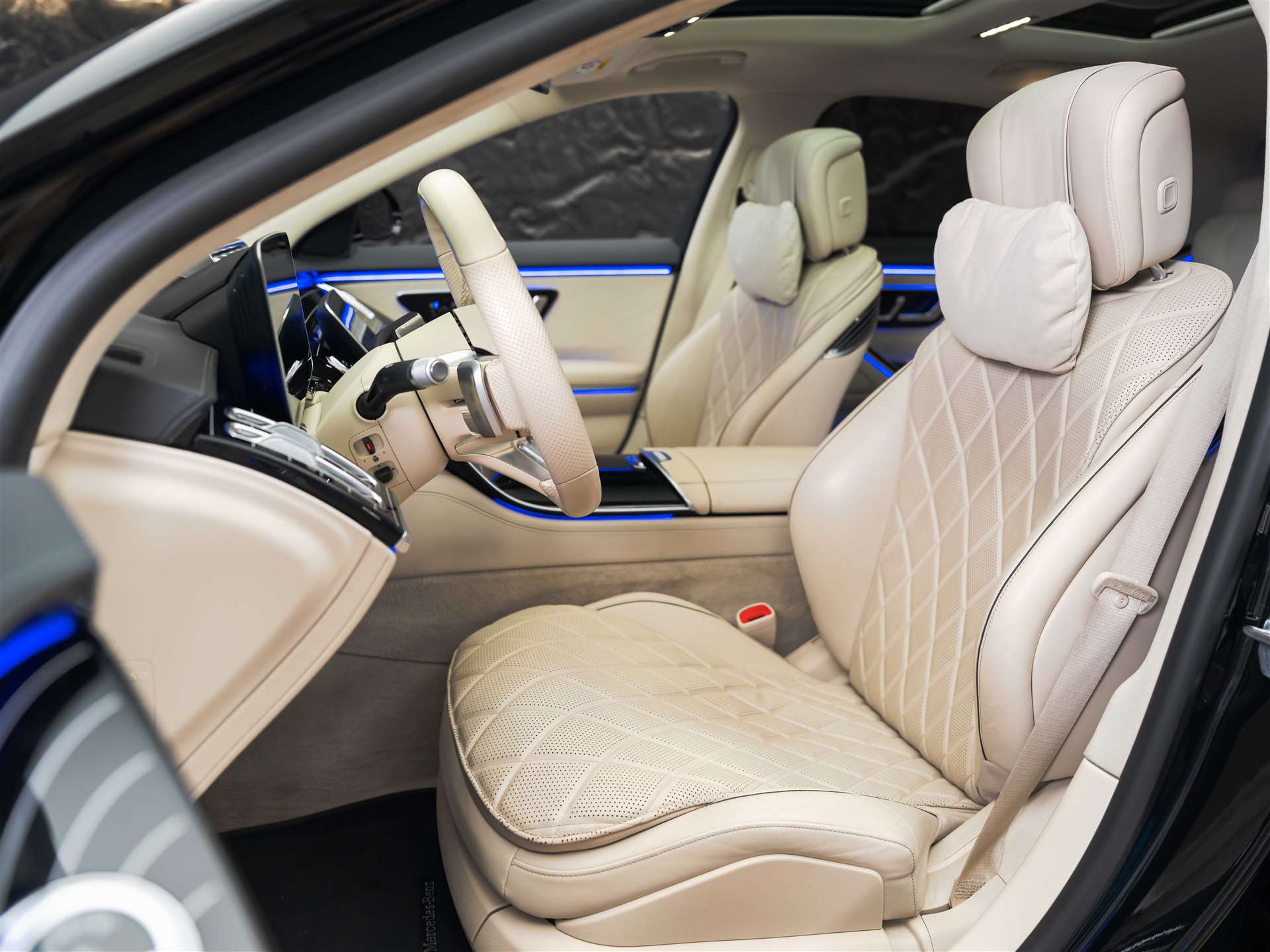 MERCEDES-BENZ S 500 L AMG Line 4matic *CH Auto*Panorama*Massage*-image-10