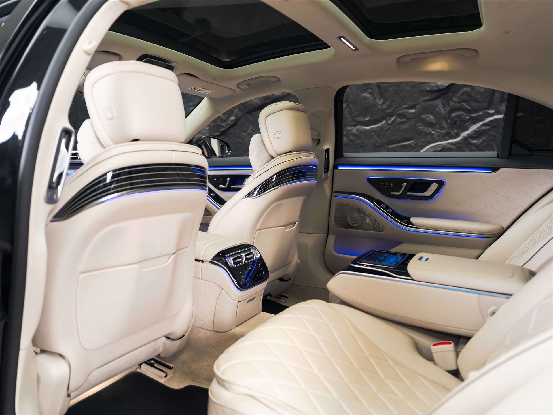 MERCEDES-BENZ S 500 L AMG Line 4matic *CH Auto*Panorama*Massage*-image-13