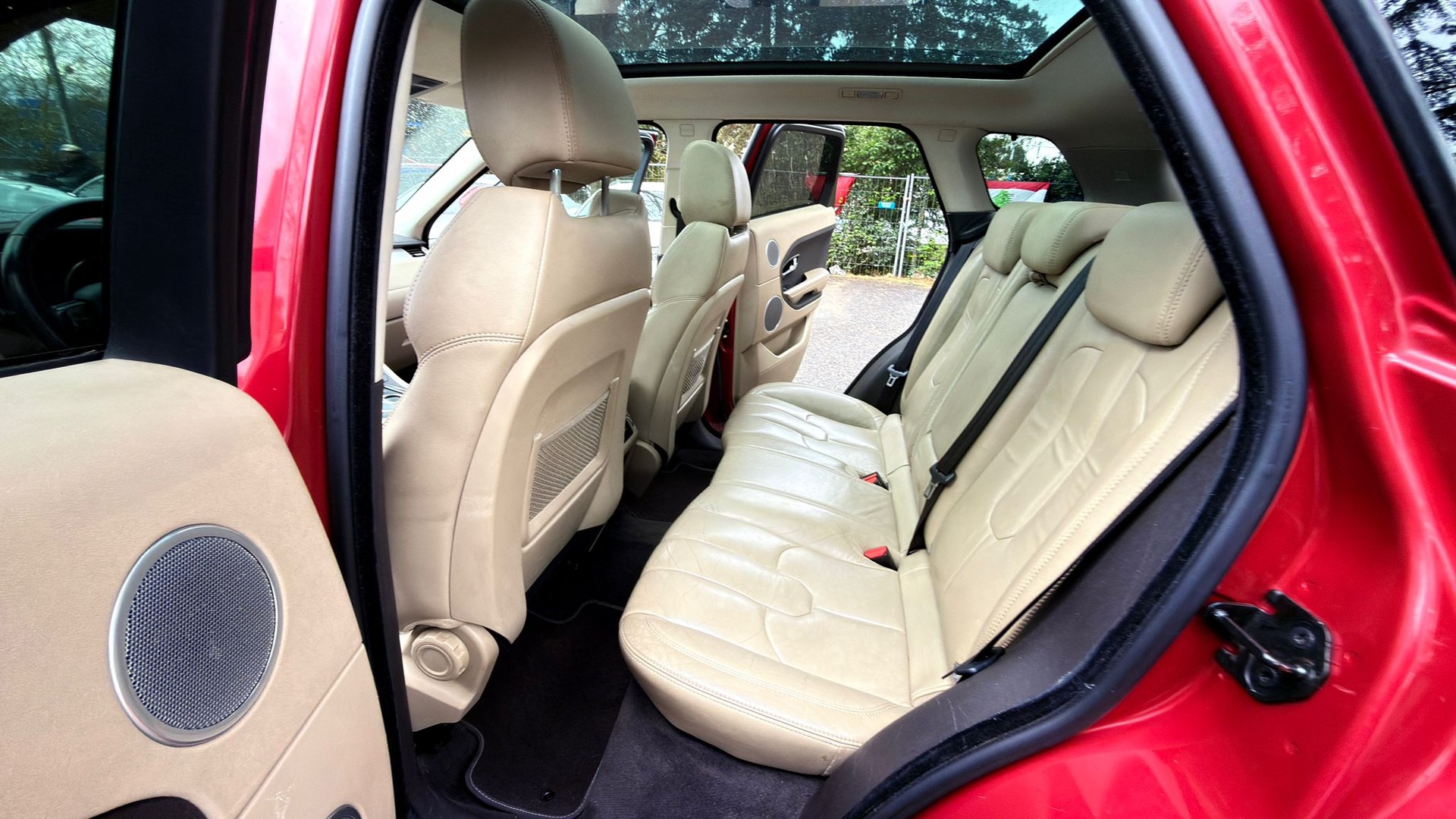 LAND ROVER Range Rover Evoque 2.2 TD4 Dynamic AT6-image-6