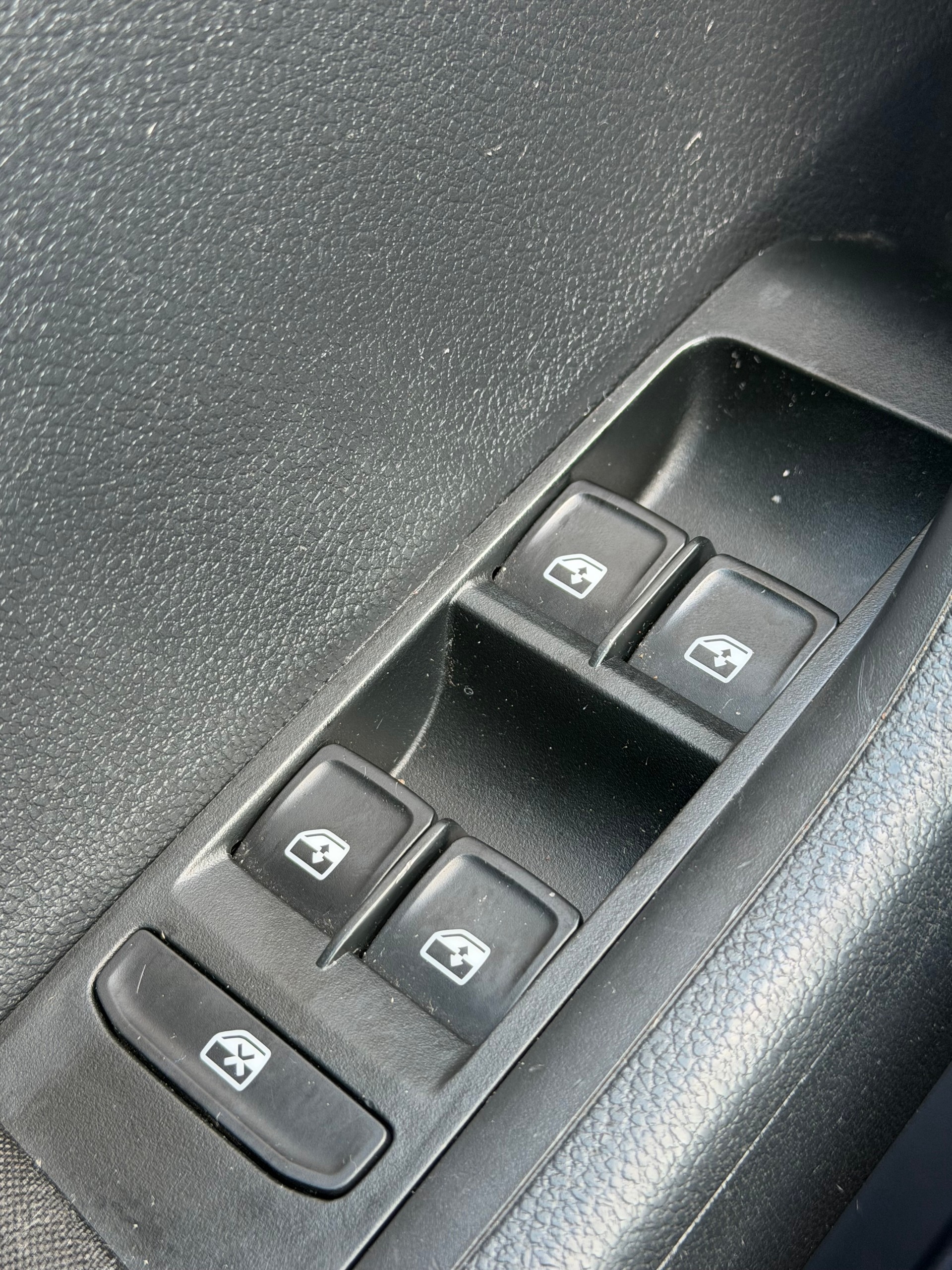 SKODA Fabia 1.0 TSI Monte Carlo-image-15