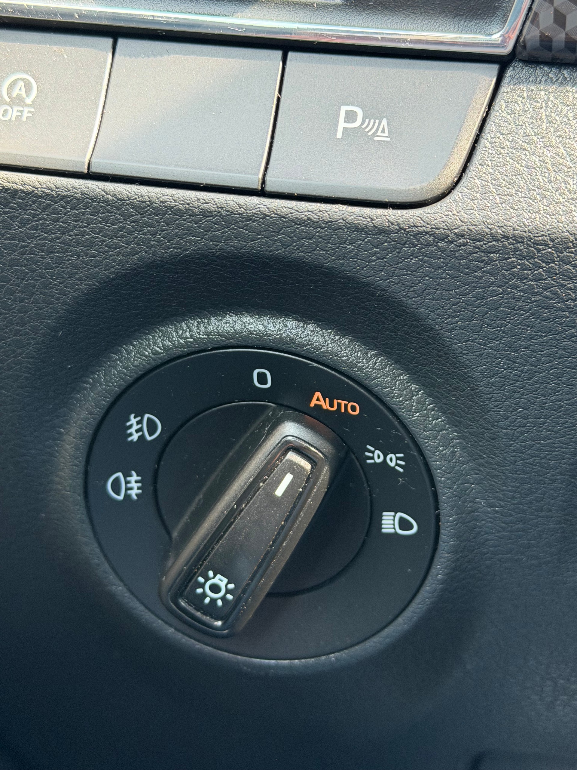 SKODA Fabia 1.0 TSI Monte Carlo-image-13