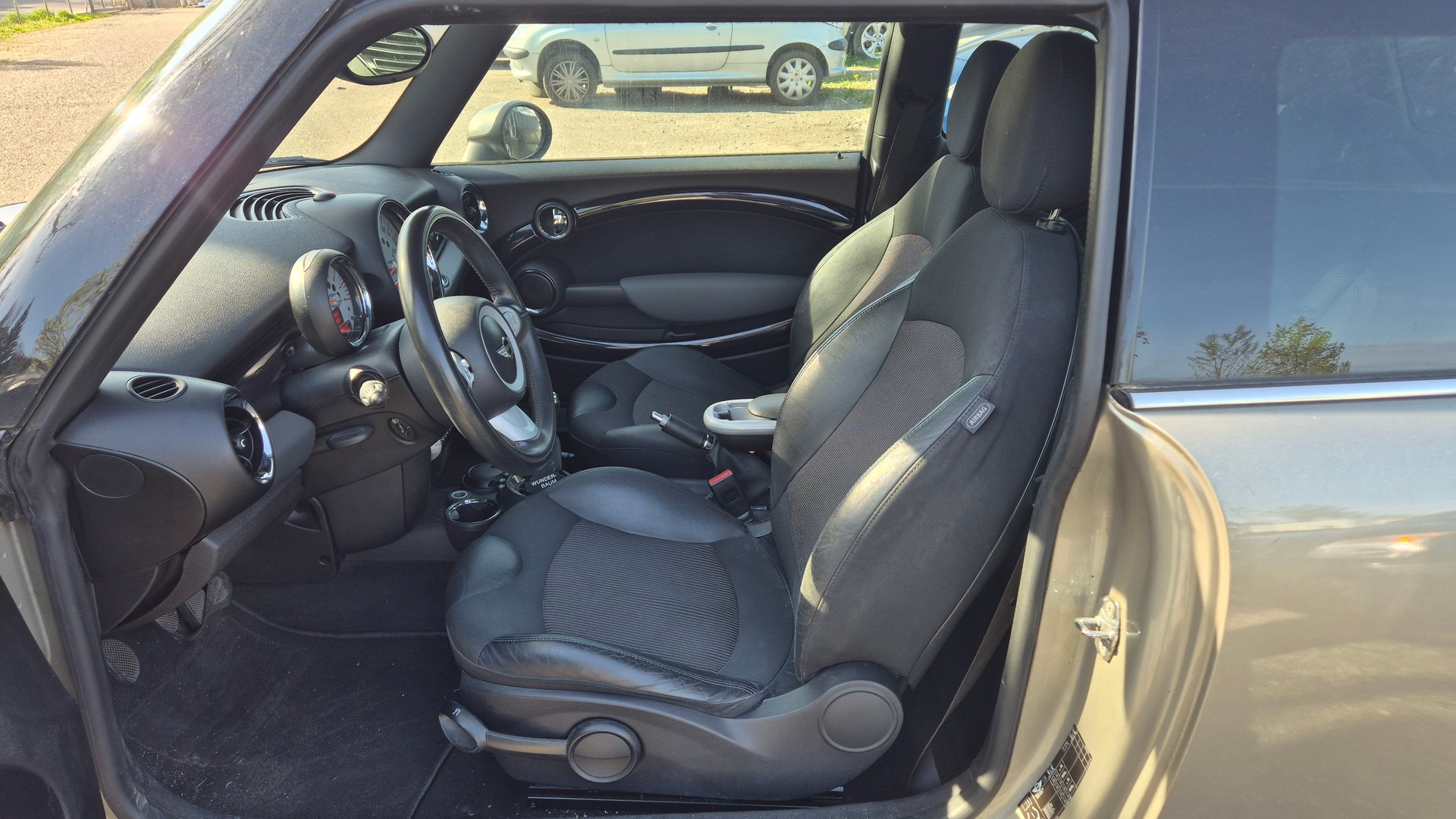 MINI Cooper-image-5